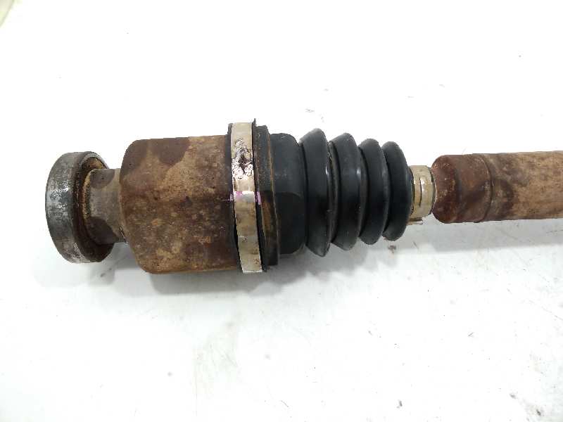 RENAULT Megane 2 generation (2002-2012) Front Right Driveshaft 8200379235 18834973