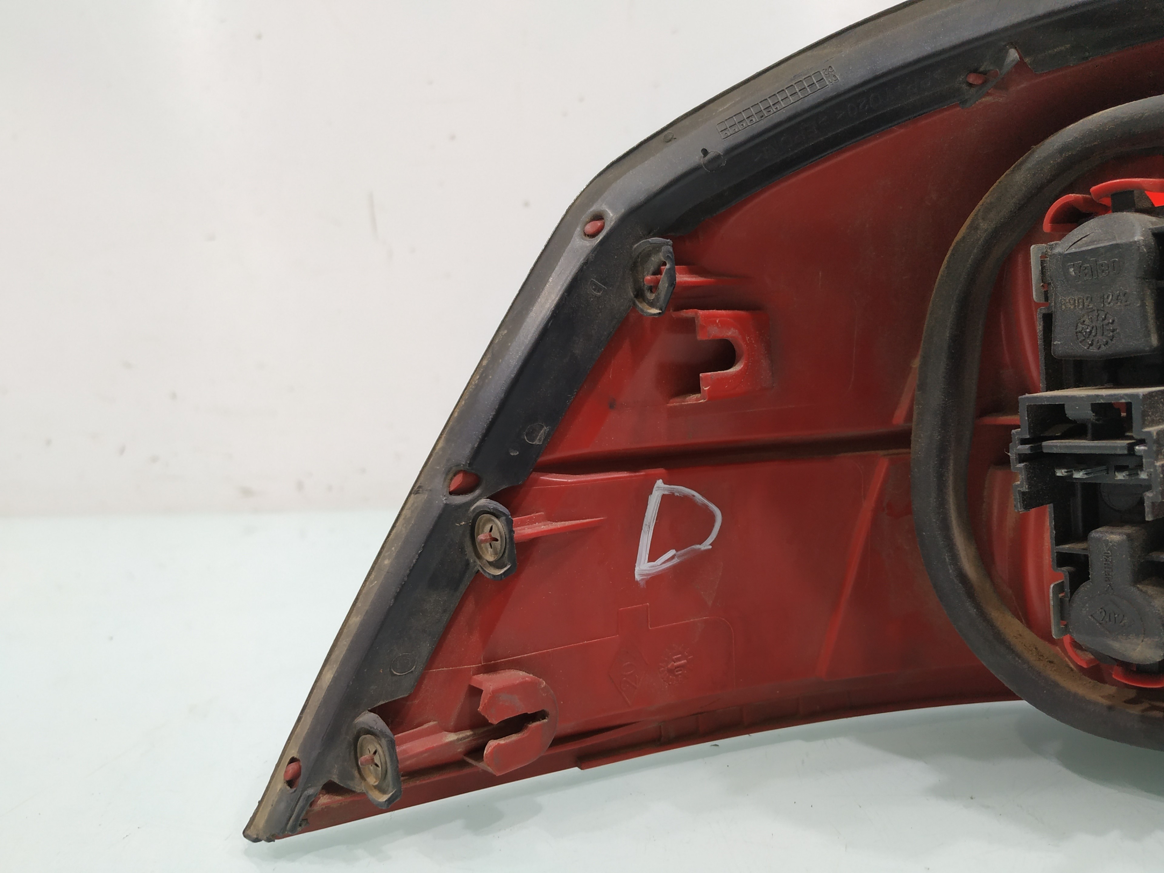 Scheinwerfer hinten rechts G9T600 8200014360 de Renault Vel satis 2004-0 con 119000 km - pieza usada
