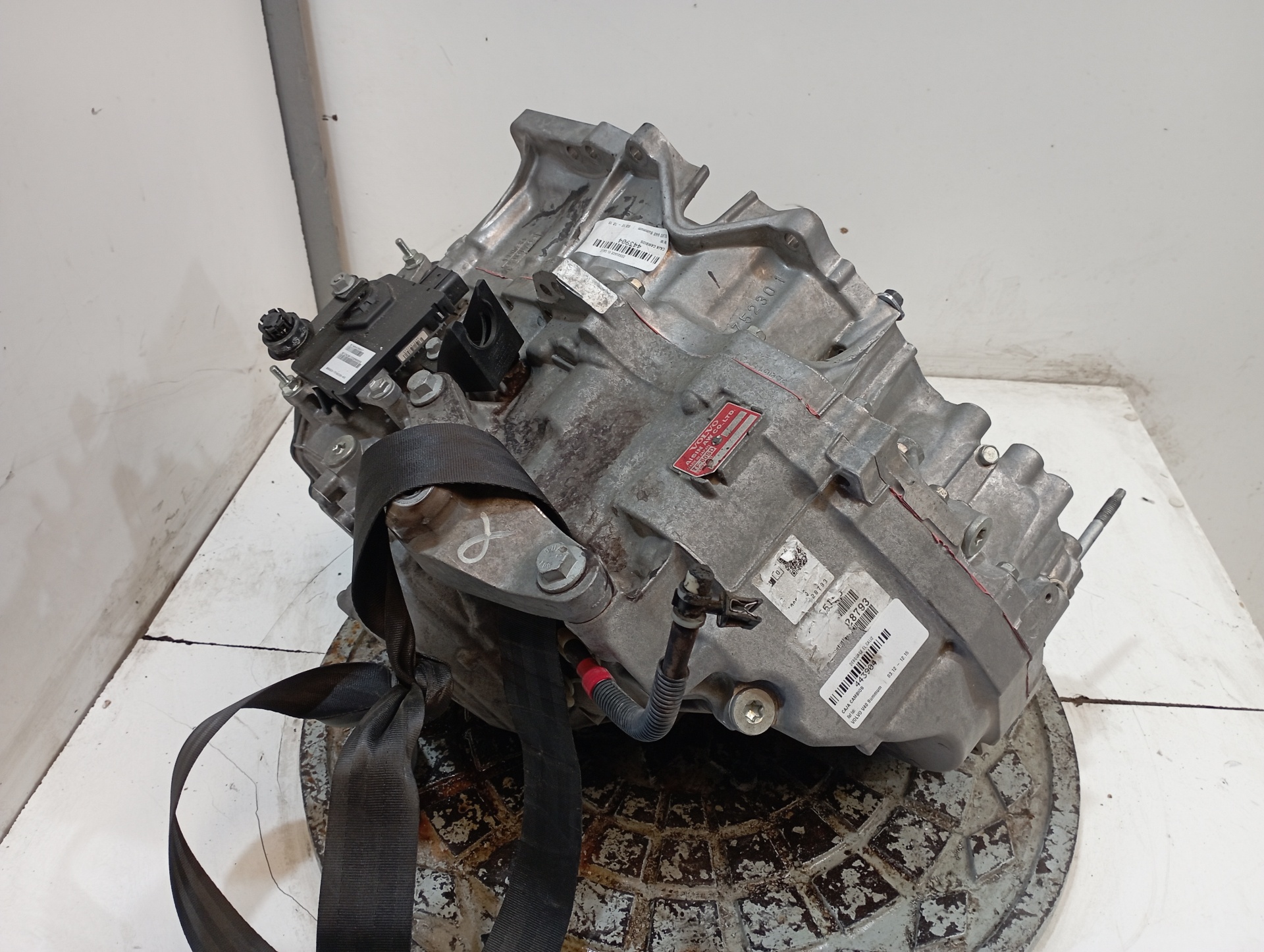 VOLVO V40 2 generation (2012-2020) Gearbox TF80SD 19118102