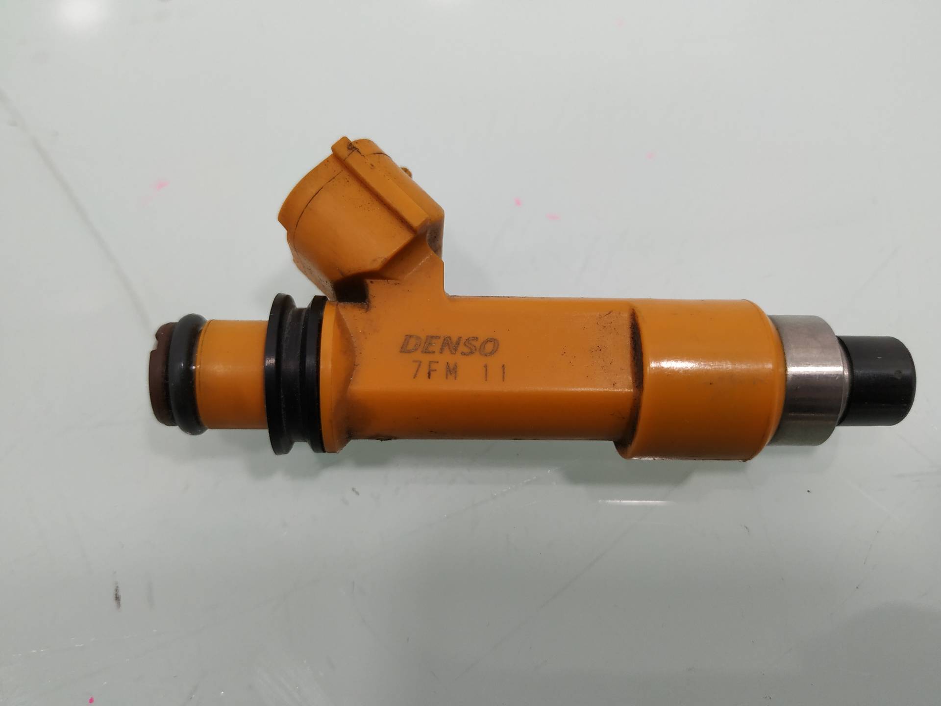 Inyector M13A 2975000120 de Suzuki Swift iii (mz, ez) 2005-2010 con 132261 km - pieza usada