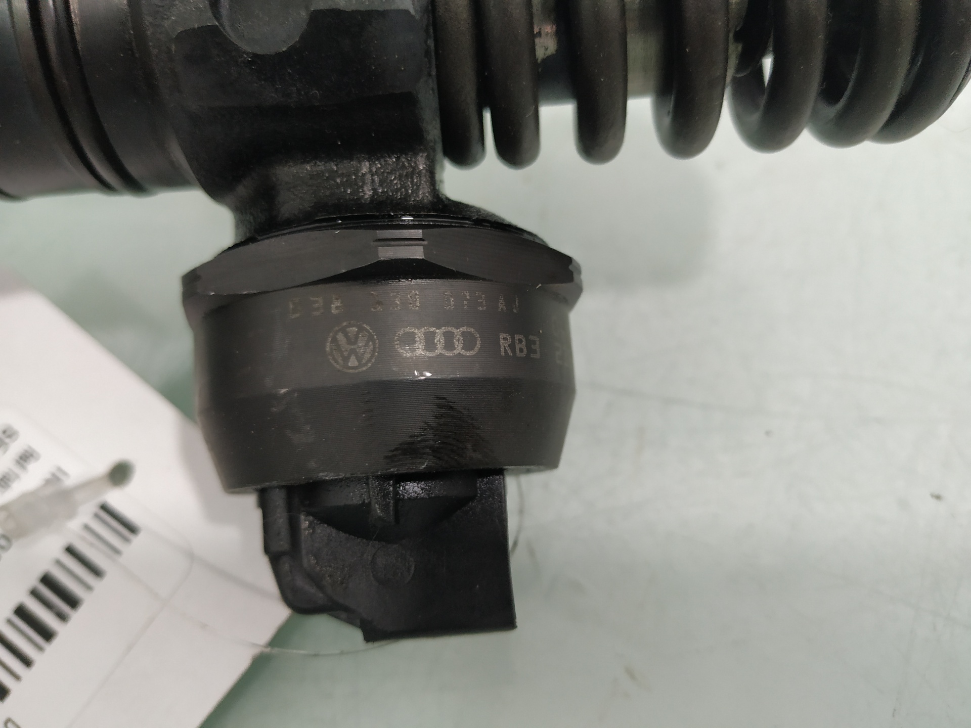 SEAT Cordoba 2 generation (1999-2009) Fuel Injector 038130073AJ 22852682