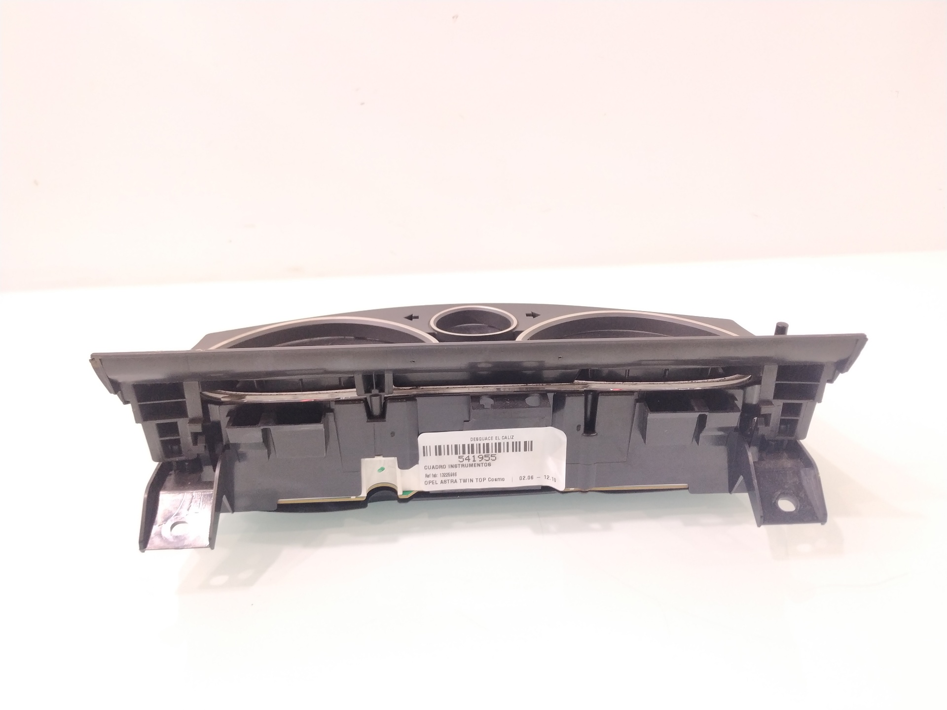 Cuadro de instrumentos Z18XER 13225986 de Opel Astra 2006-2010 con 217000 km