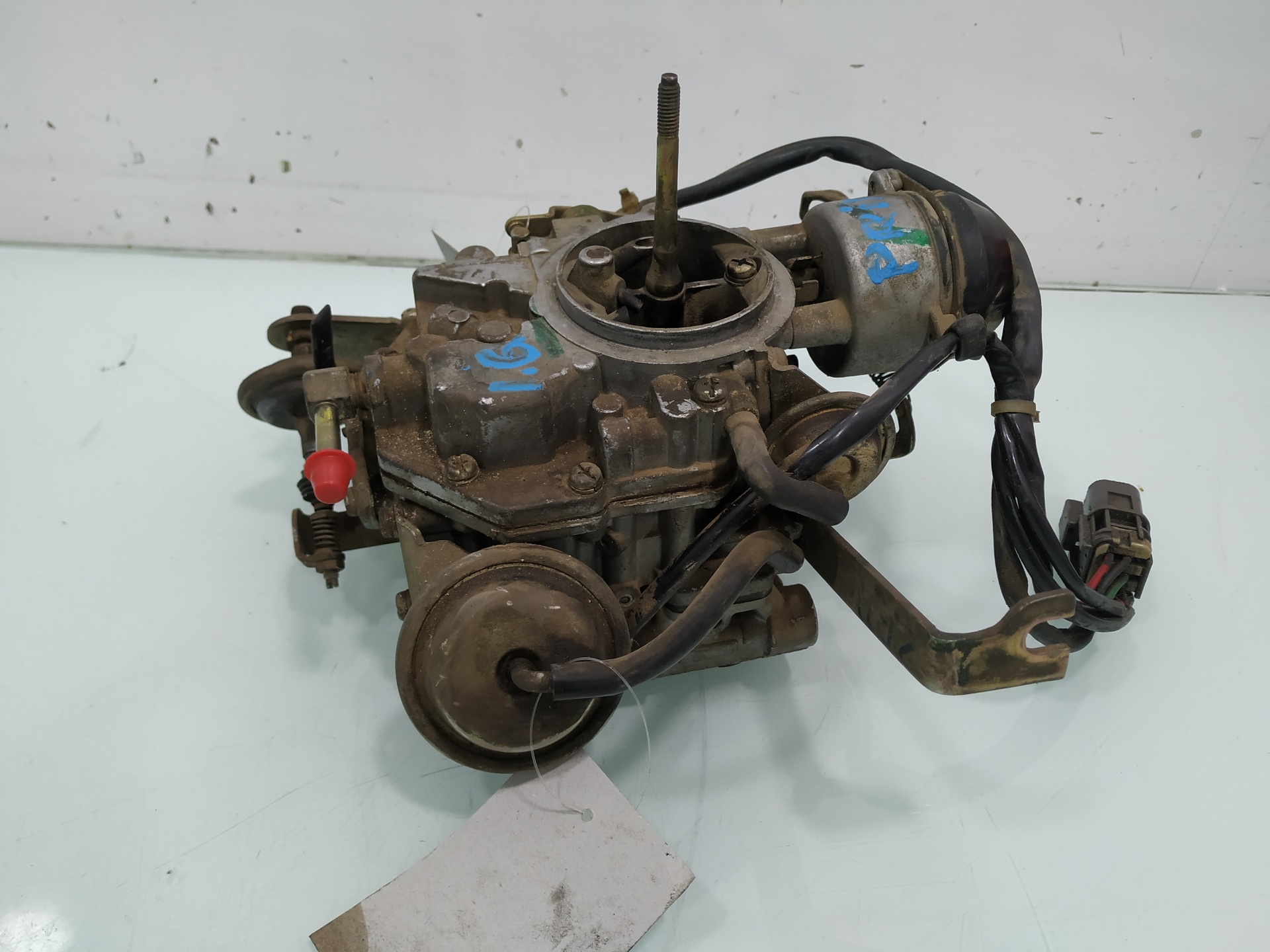 NISSAN Primera P10 (1990-1997) Autres pièces du compartiment moteur 21L304 24957318