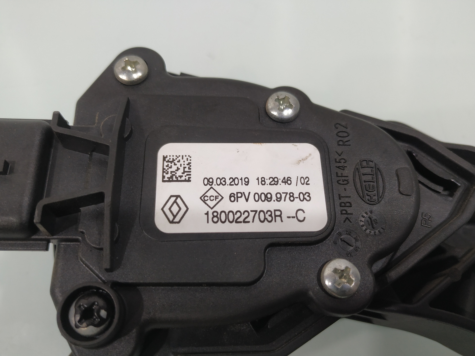 Pedal del acelerador H4B de Dacia Sandero 2012-2020 con 173000 km - pieza usada