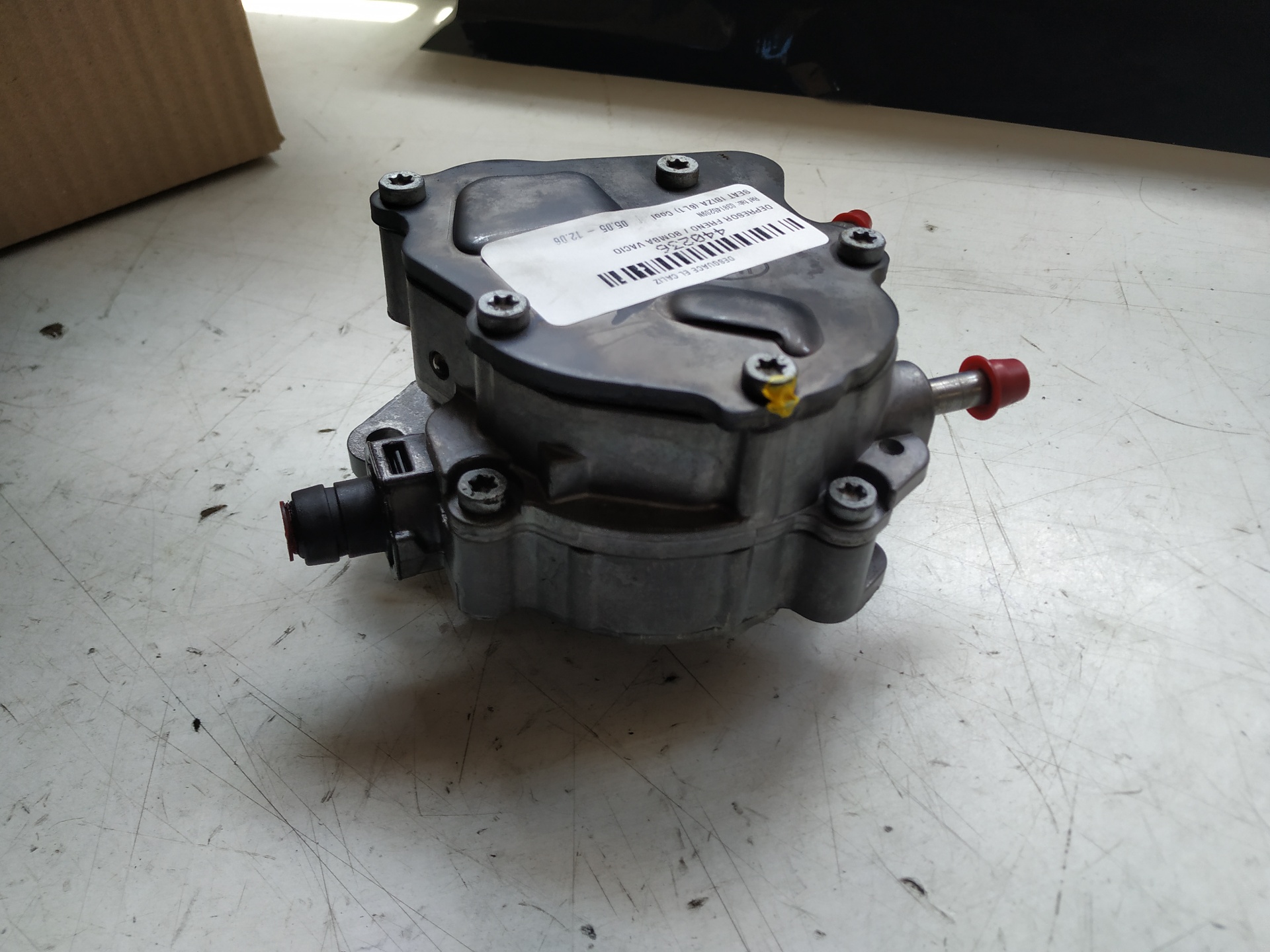 SEAT Ibiza 3 generation (2002-2008) Pompe à vide 038145209N 24949540