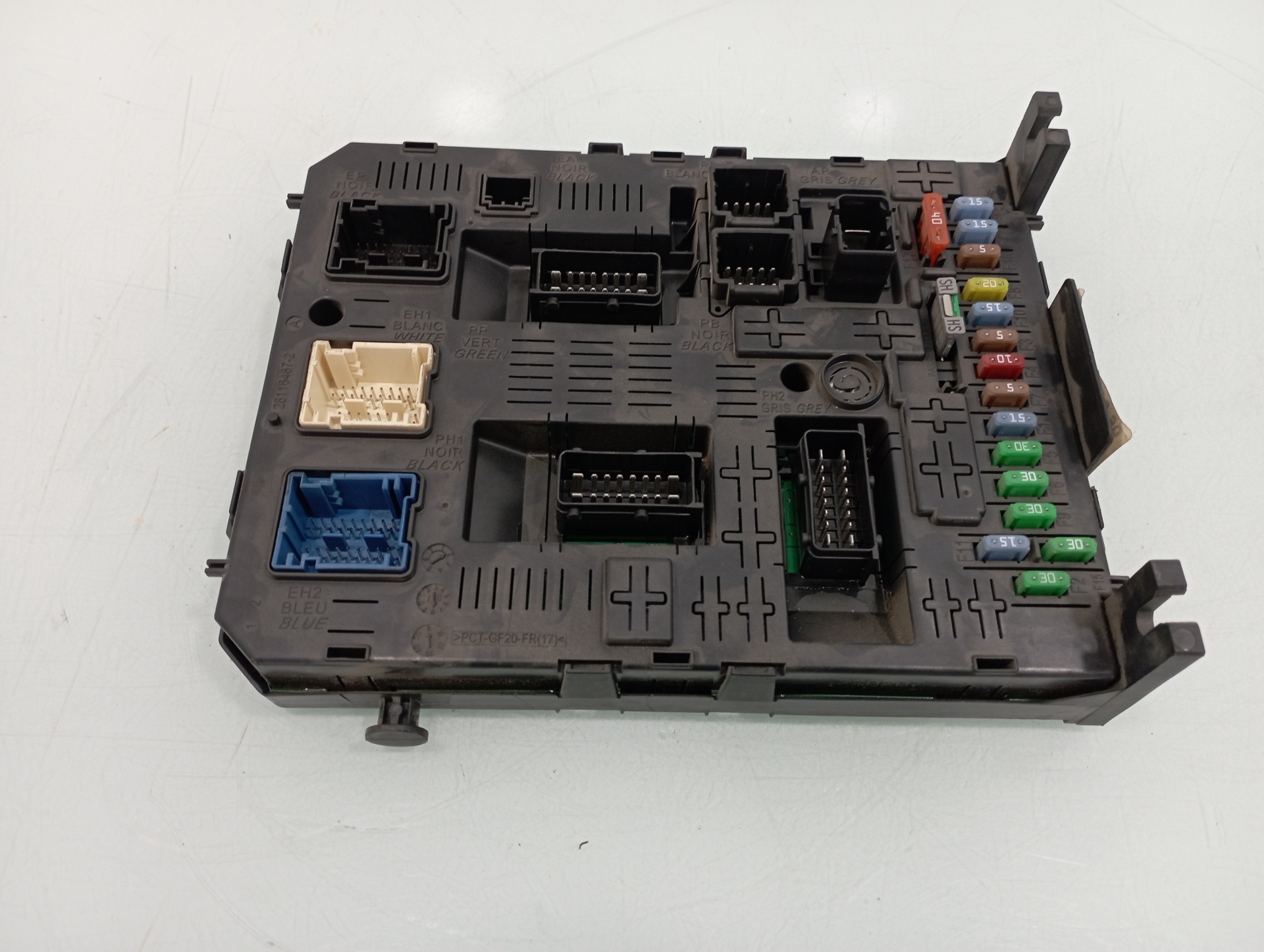 PEUGEOT 407 1 generation (2004-2010) Fuse Box 96640590800R 21068323