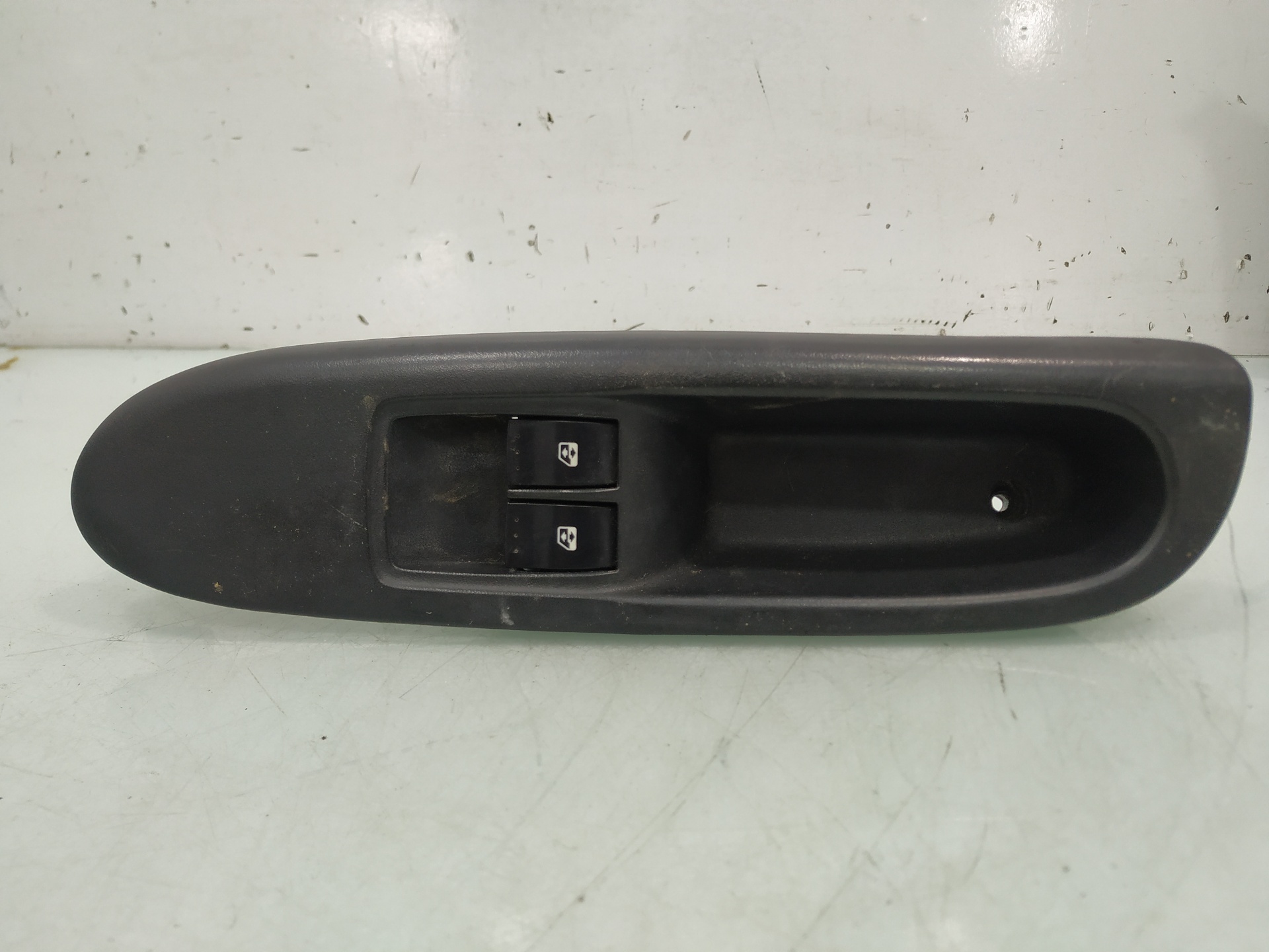 VAUXHALL Clio 3 generation (2005-2012) Front Left Door Window Switch 24921578