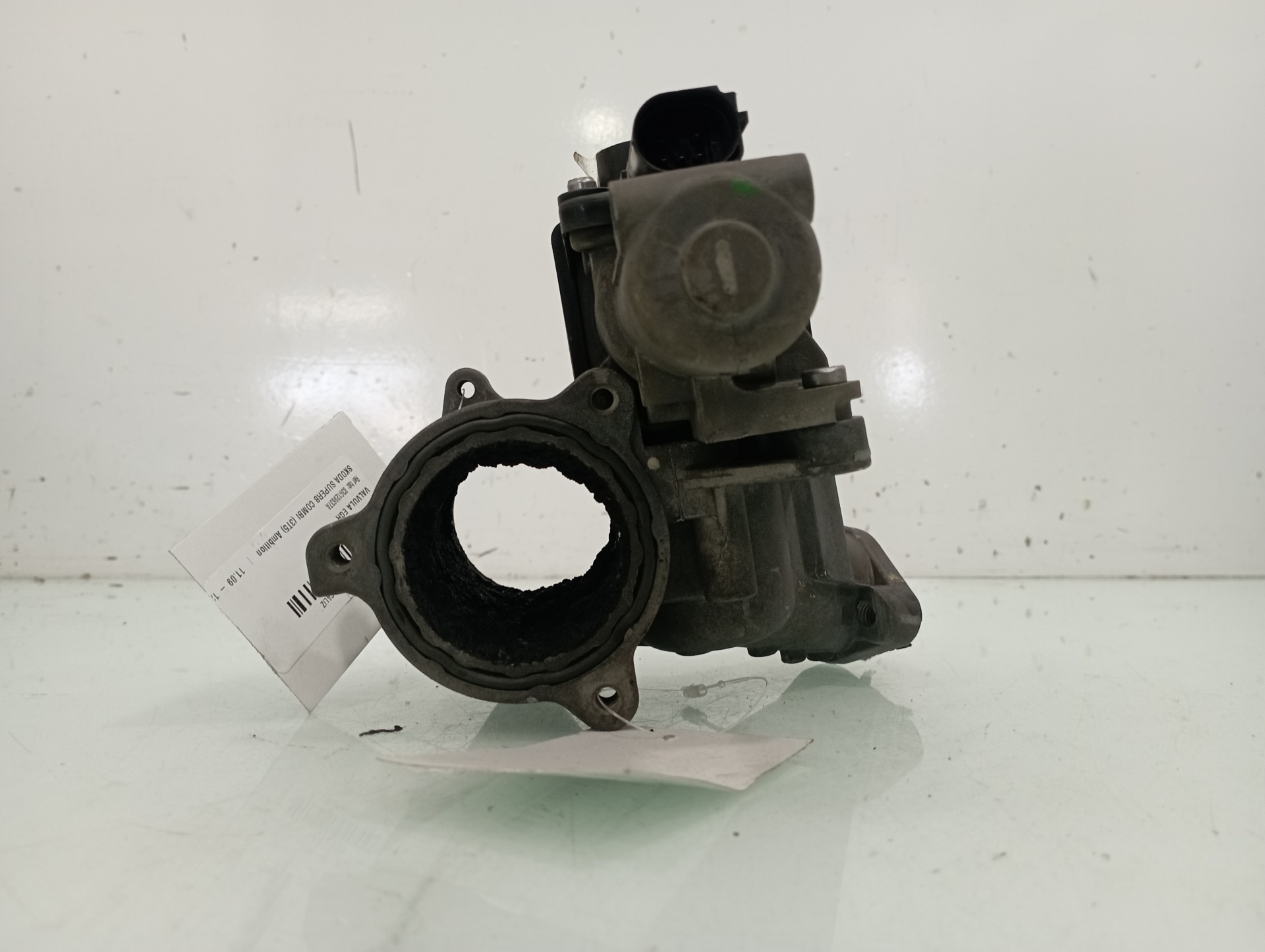 SKODA Yeti 1 generation (2009-2018) EGR Valve 03G129637A 22852602