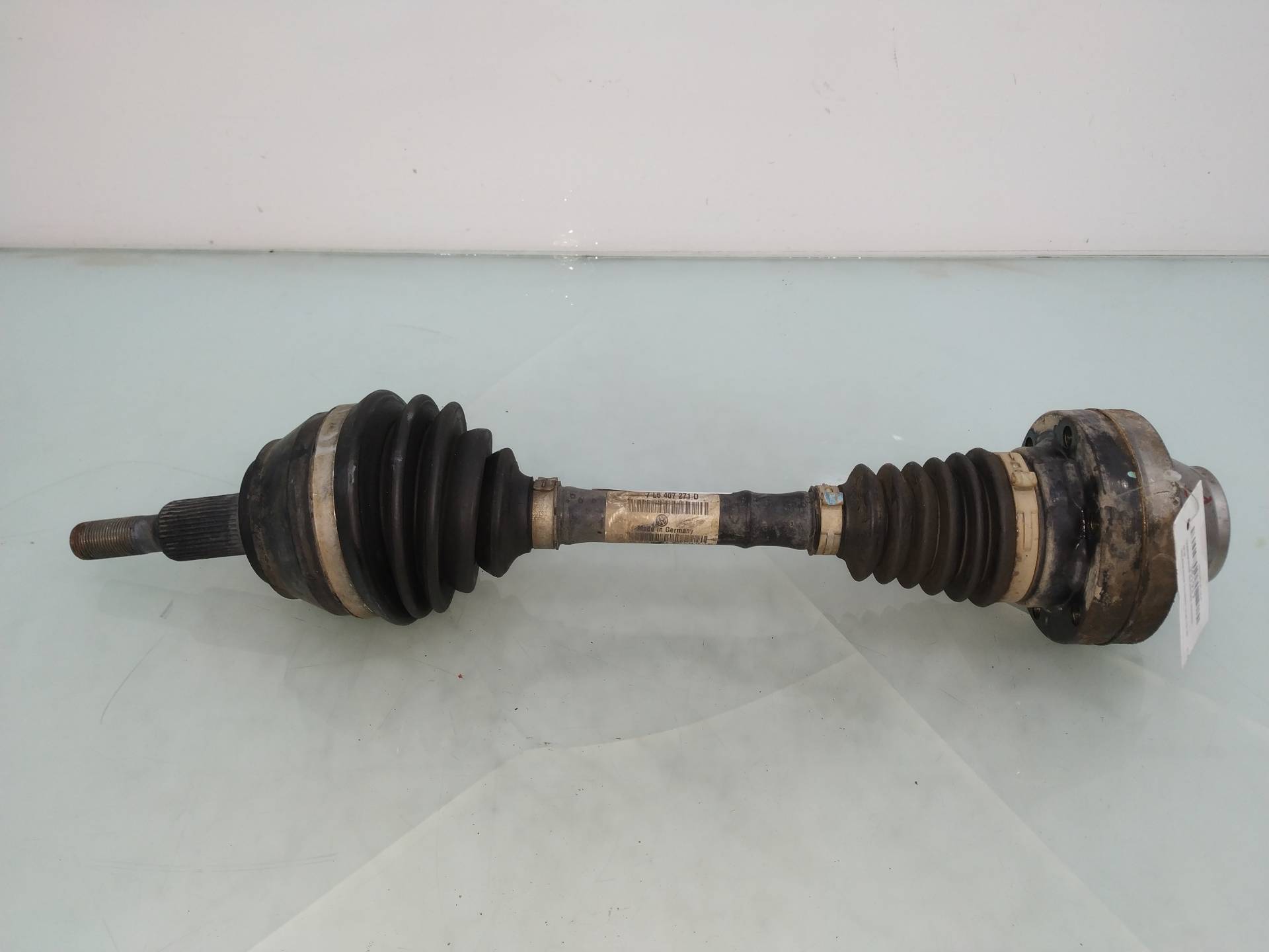 VOLKSWAGEN Touareg 1 generation (2002-2010) Arbre de transmission avant droit 7L6407271D 21065601