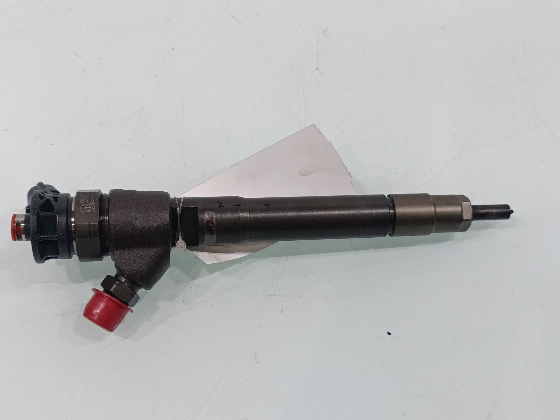 Iniettore 0445110414 de Opel Vivaro b 2014-2020 - pieza usada