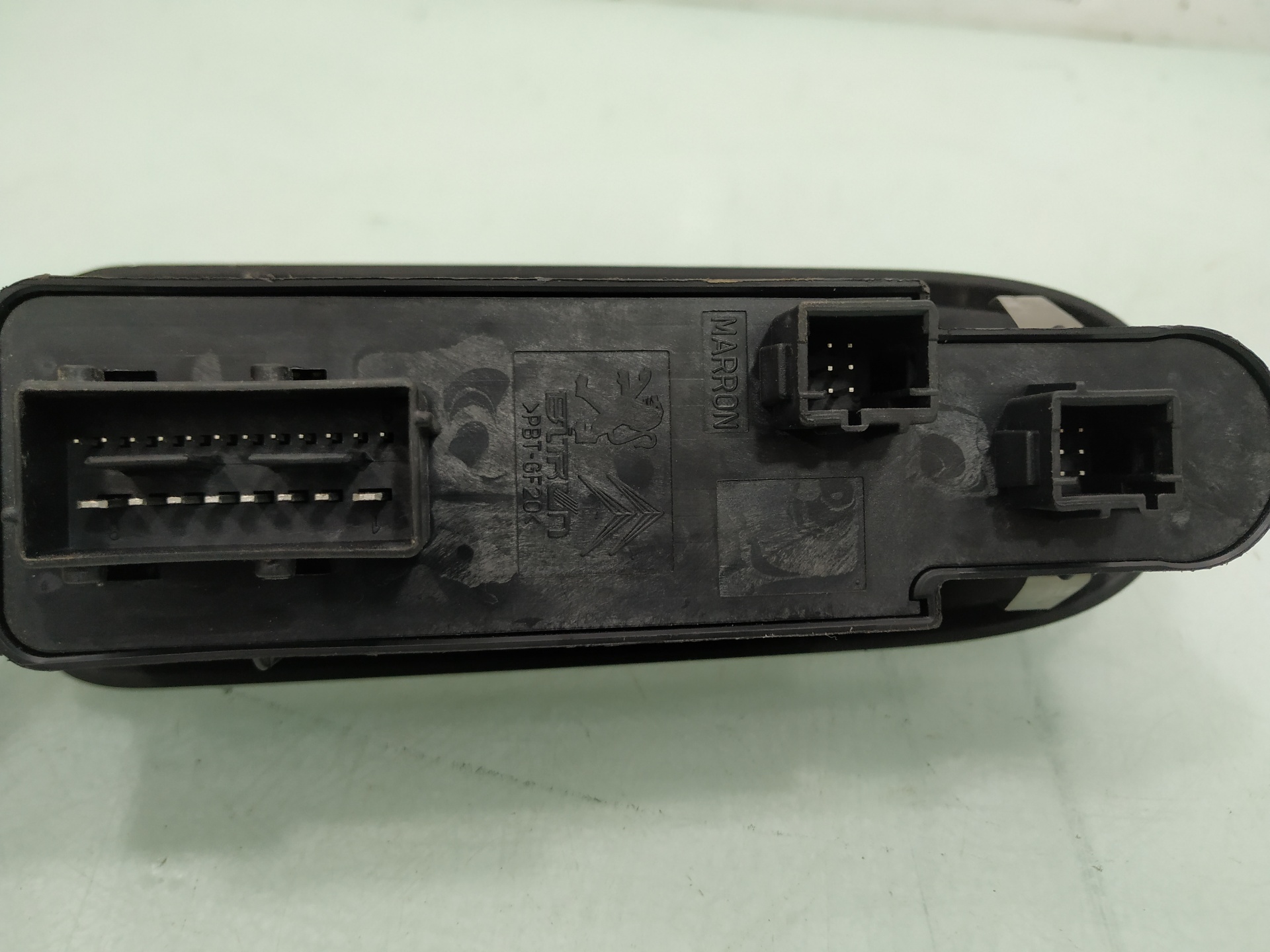 PEUGEOT 508 1 generation (2010-2020) Front Left Door Window Switch 98026370ZD 22852800