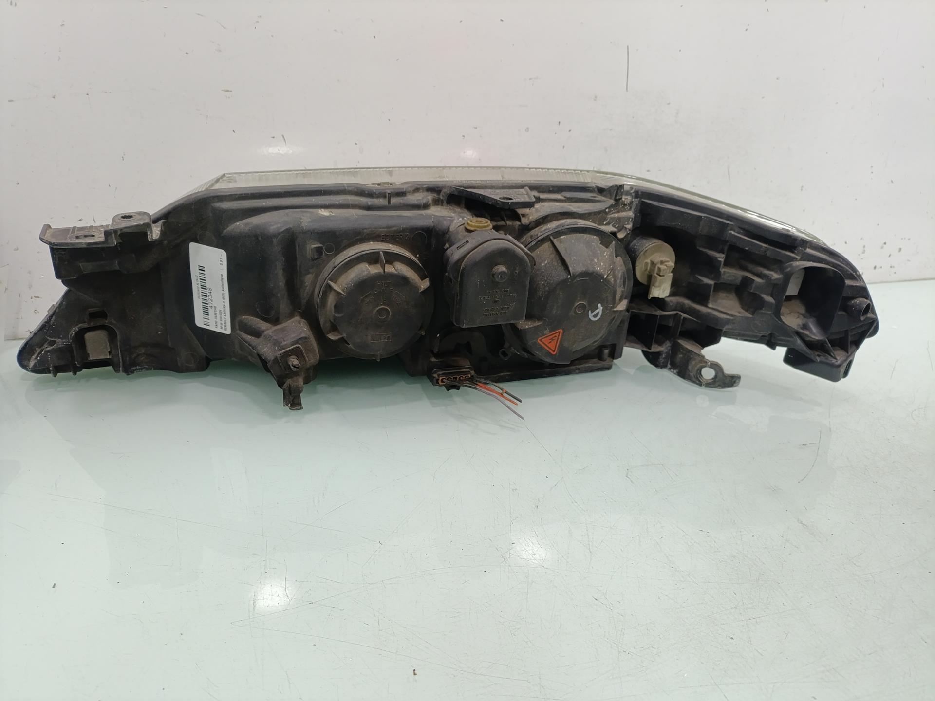 RENAULT Laguna 2 generation (2001-2007) Фара передняя правая 8200163324 25212897