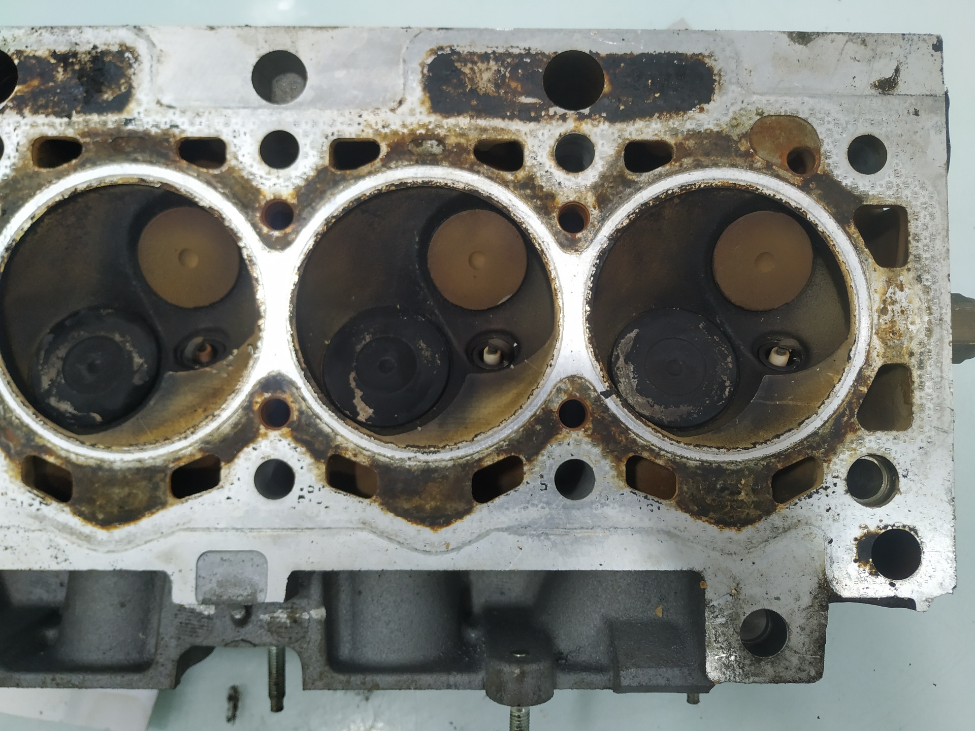 FORD Chiulasă motor 9634005110 25961643