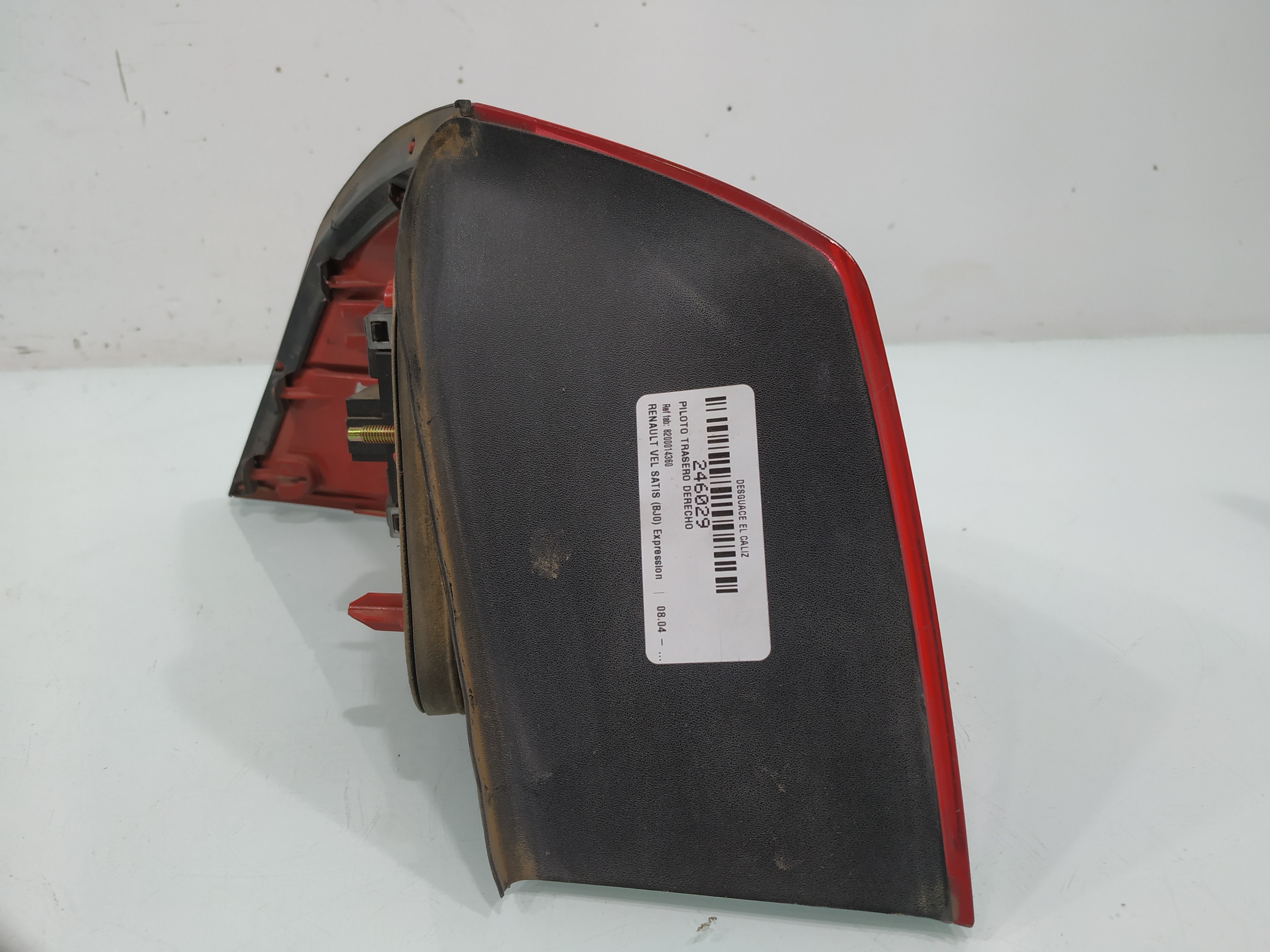 Scheinwerfer hinten rechts G9T600 8200014360 de Renault Vel satis 2004-0 con 119000 km - pieza usada