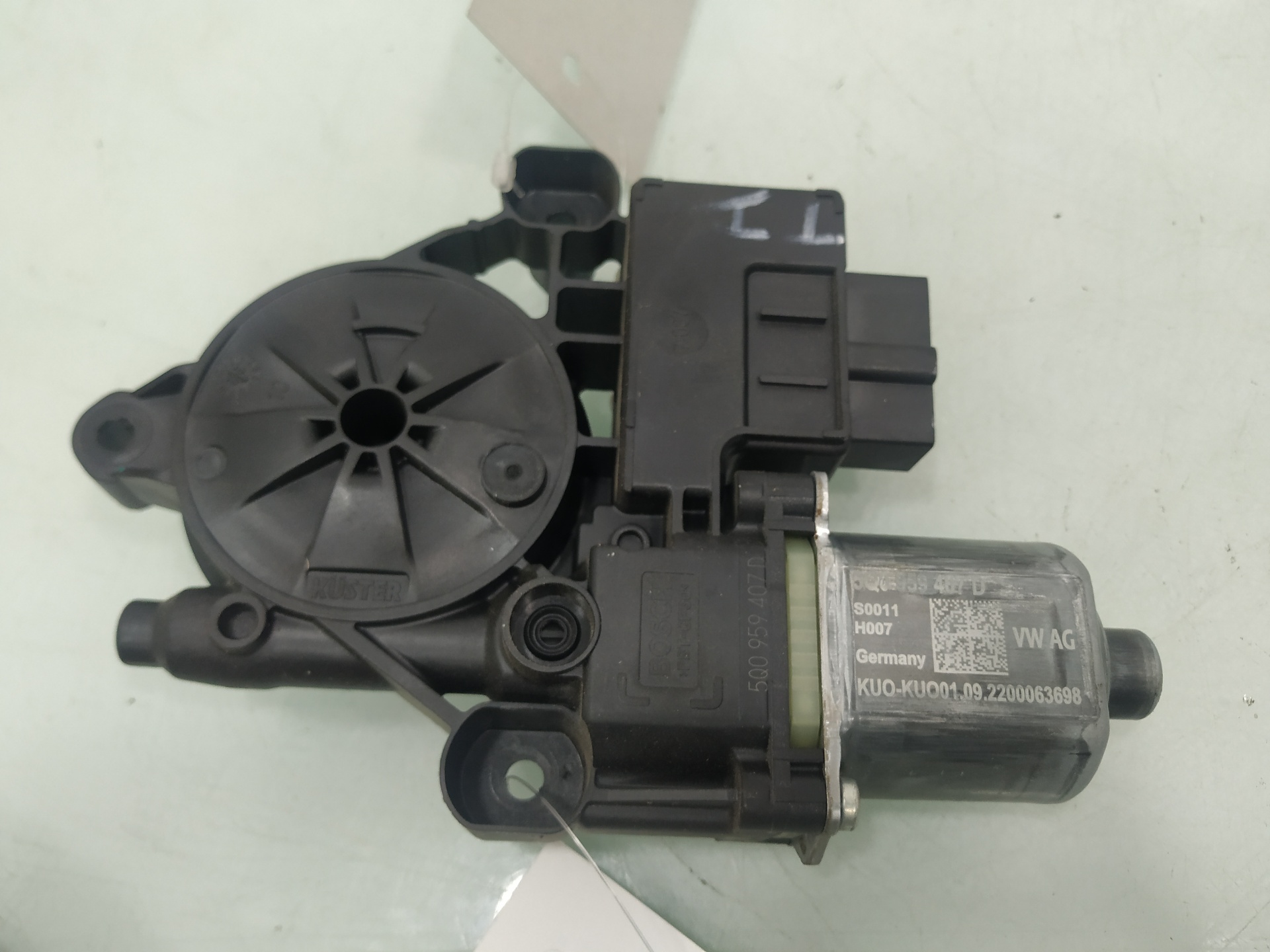 VOLKSWAGEN T-Roc 1 generation (2017-2024) Rear Left Door Window Control Motor 5Q0959407D 25930415