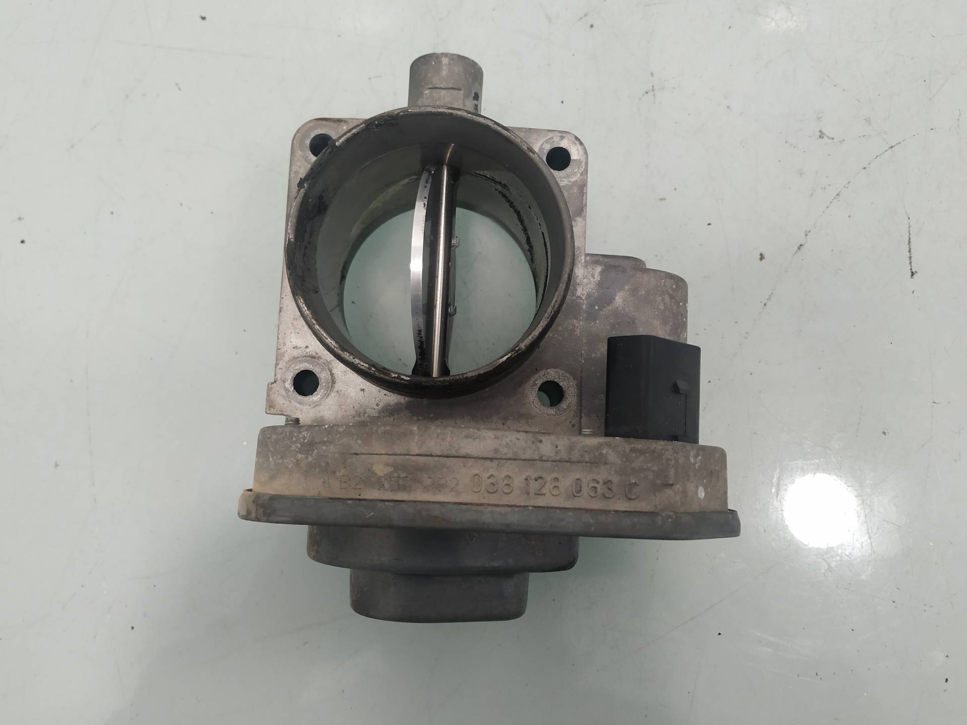 SEAT Cordoba 2 generation (1999-2009) Throttle Body 038128063C 18943910