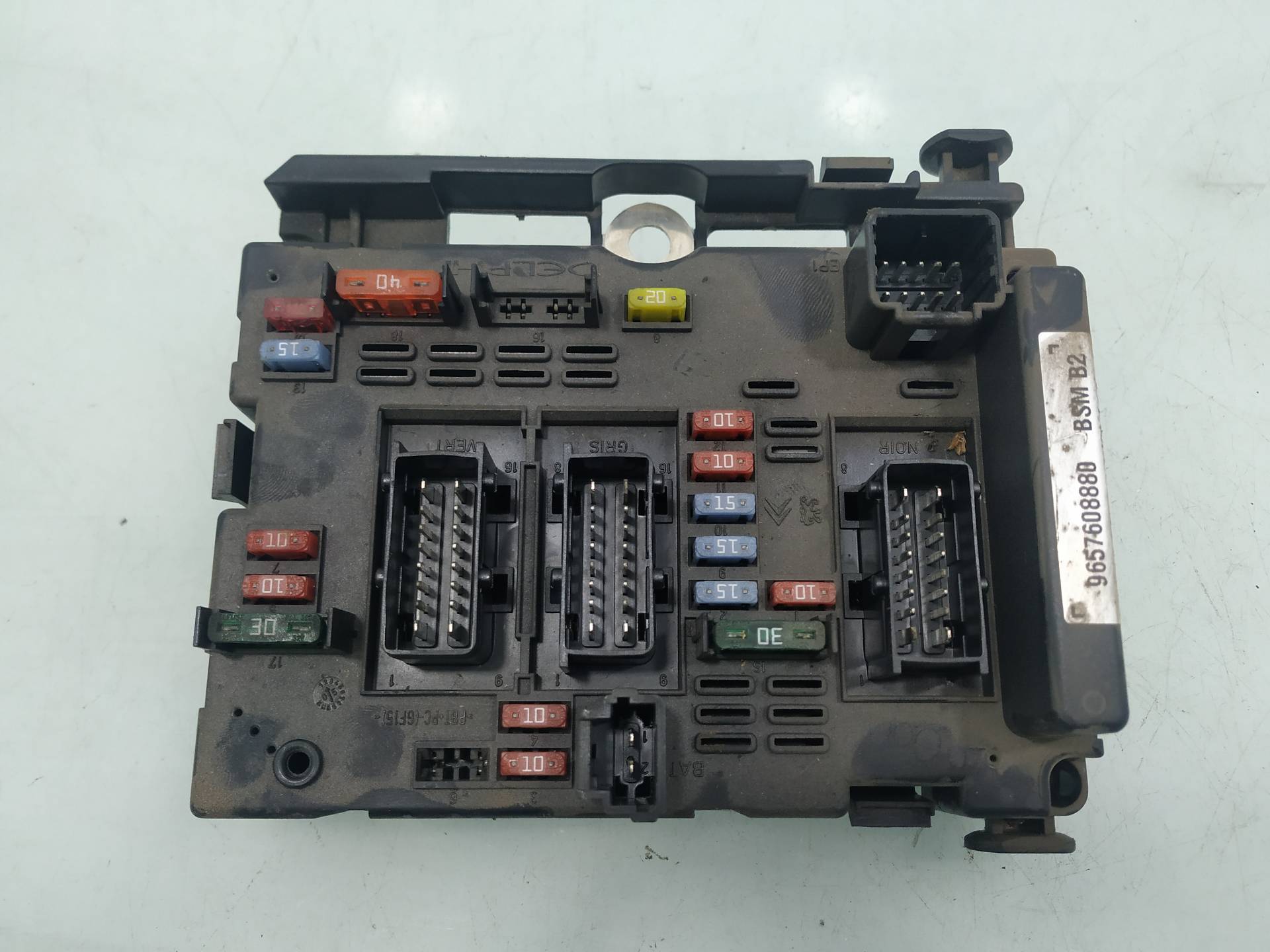 PEUGEOT 307 1 generation (2001-2008) Fuse Box 9657608880 18948852