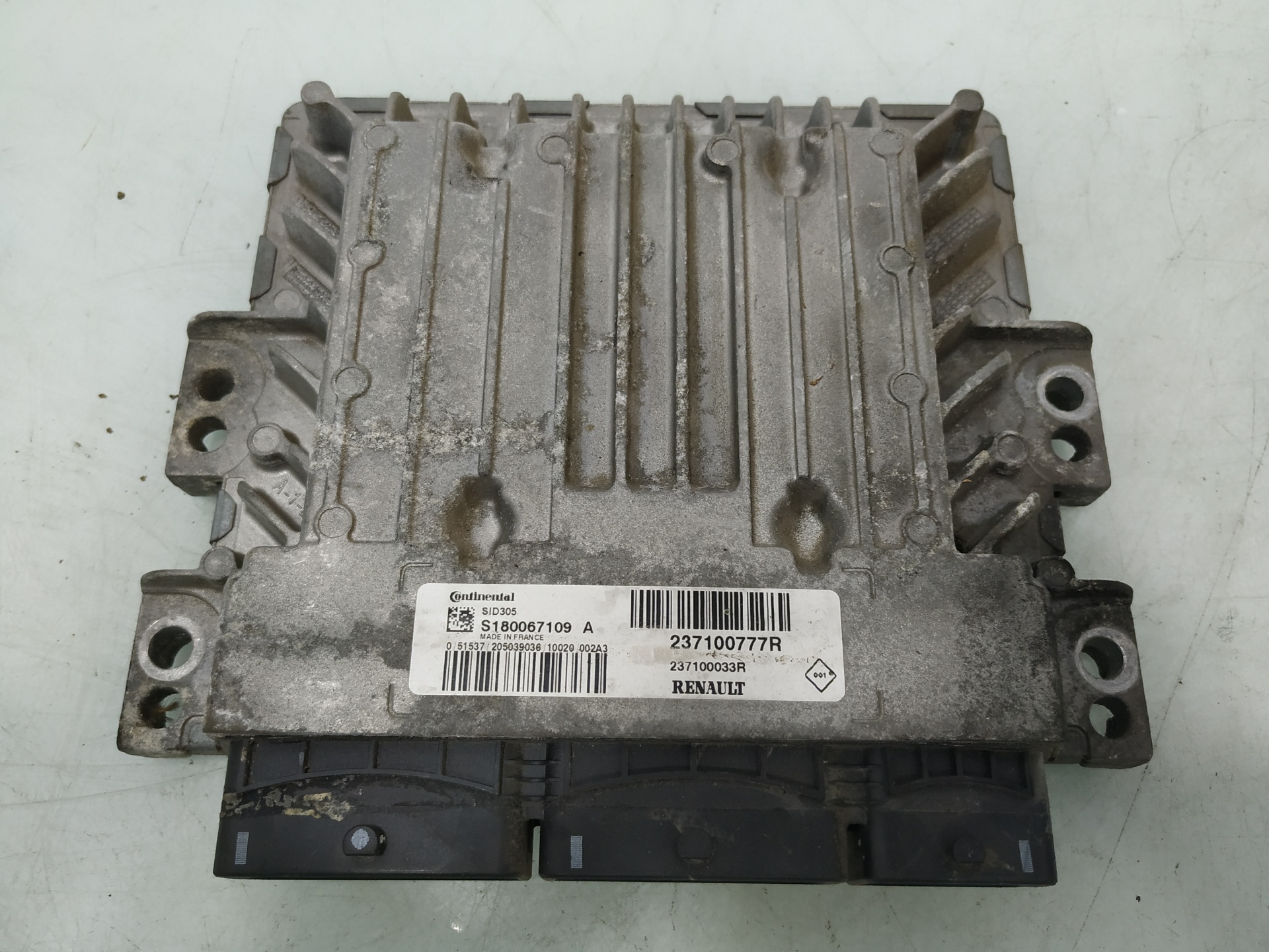 VAUXHALL Motora vadības bloks 237100777R 26921768