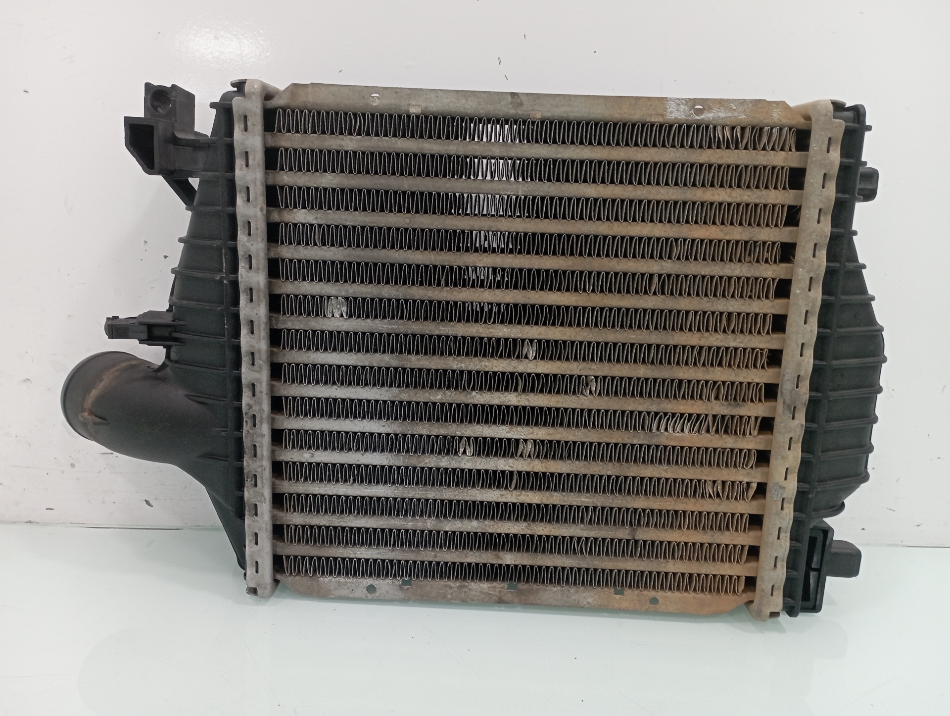 MERCEDES-BENZ Vito W638 (1996-2003) Intercooler radiátor 6385012901 22829586