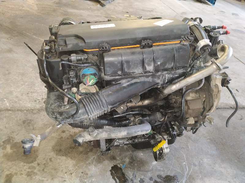 PEUGEOT 206 1 generation (1998-2009) Engine 8HX 18864093