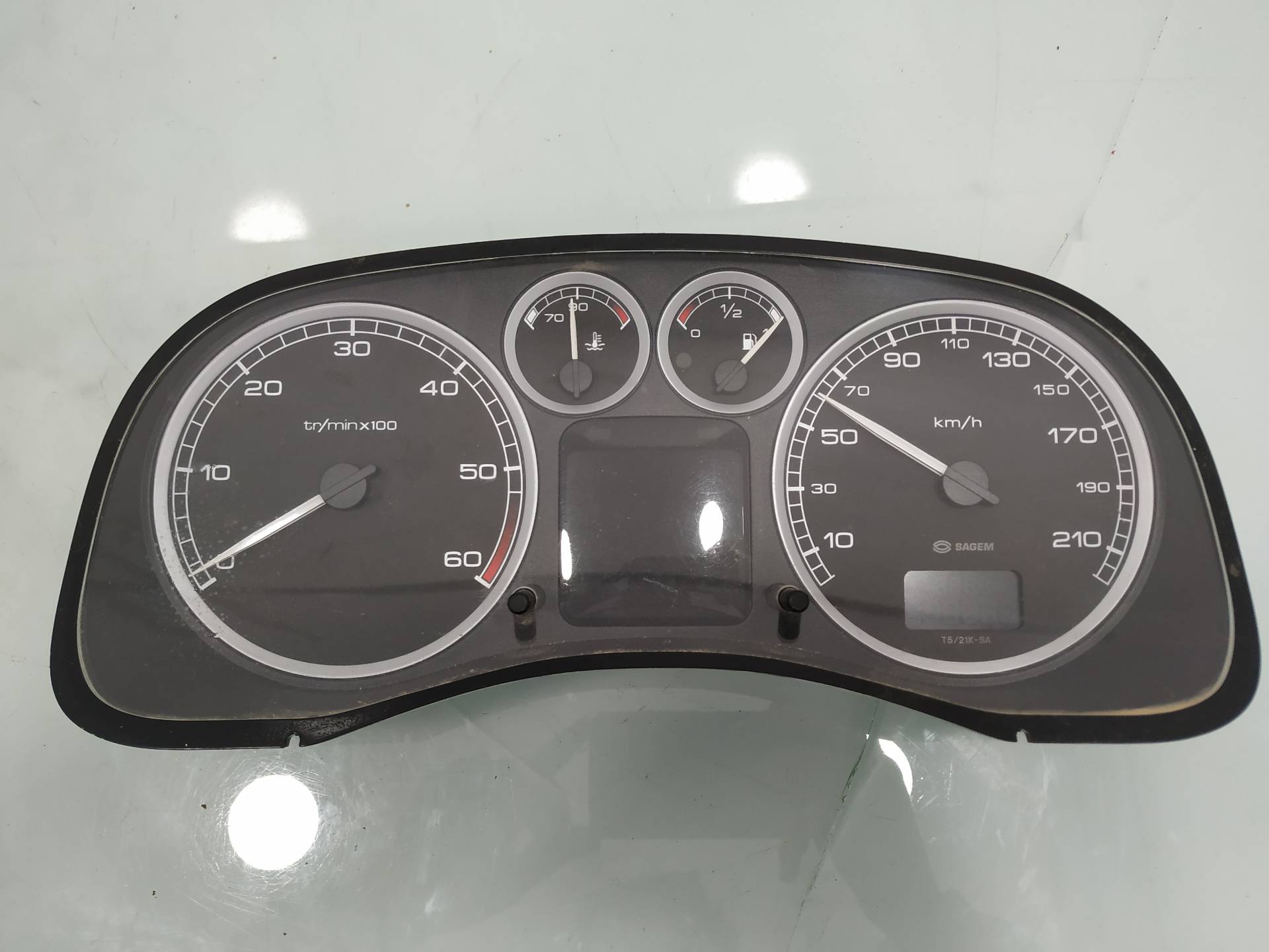 PEUGEOT 307 1 generation (2001-2008) Speedometer P9636708880E 21066220