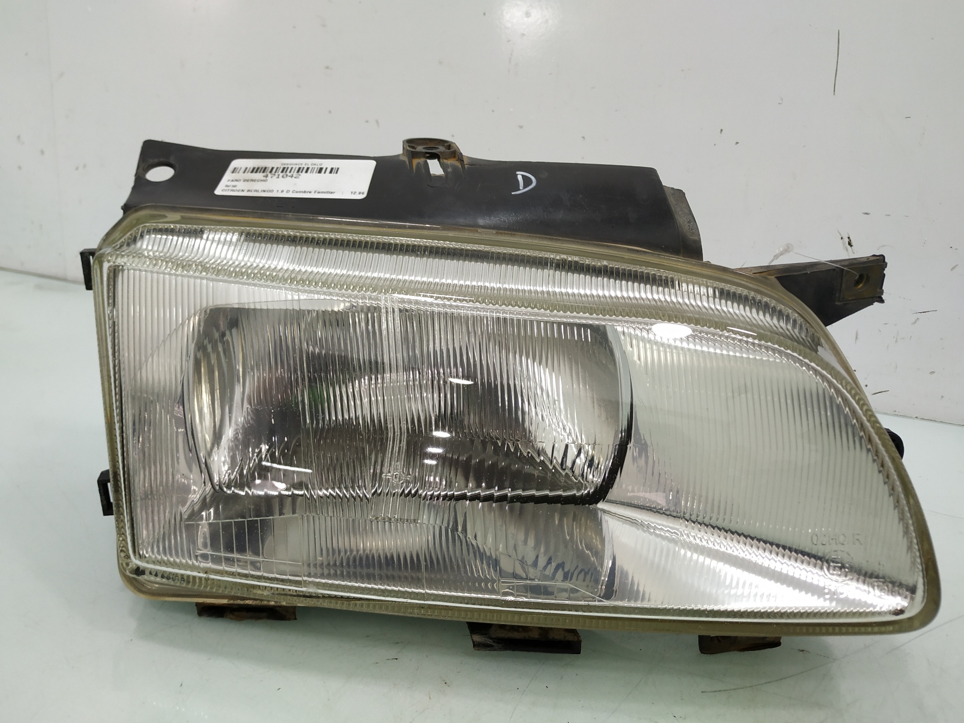 CITROËN Berlingo 1 generation (1996-2012) Front Right Headlight 24920687