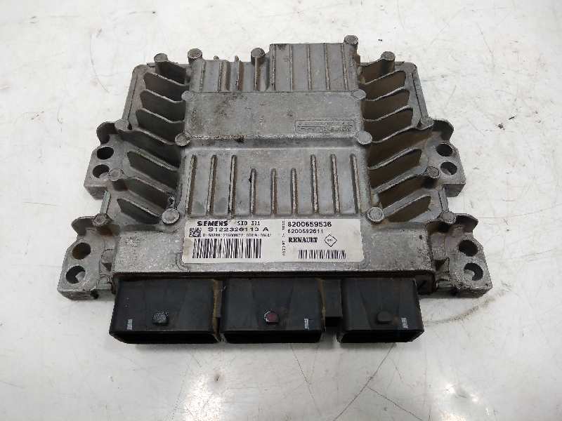 RENAULT Megane 3 generation (2008-2020) Engine Control Unit ECU 8200659536 18834488