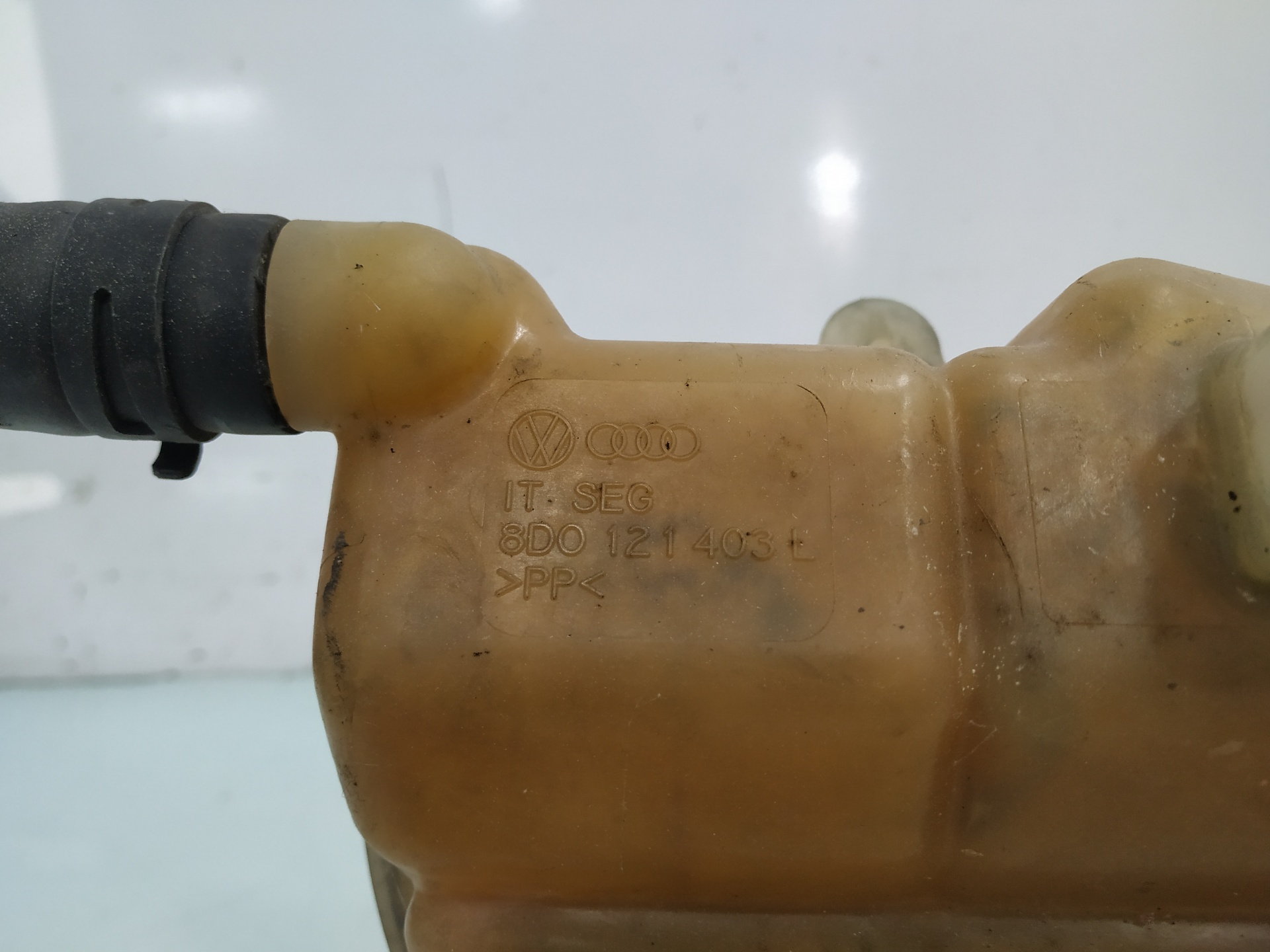 AUDI A4 B5/8D (1994-2001) Expansion Tank 8D0121403L 22852718