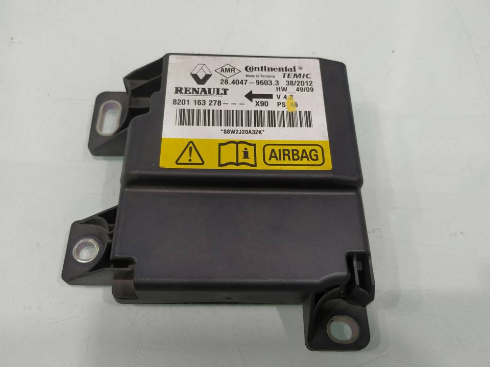 Boîtier air bag 8201163278 de Dacia Sandero (bs_) 2010-2013 con 198000 km - pieza usada