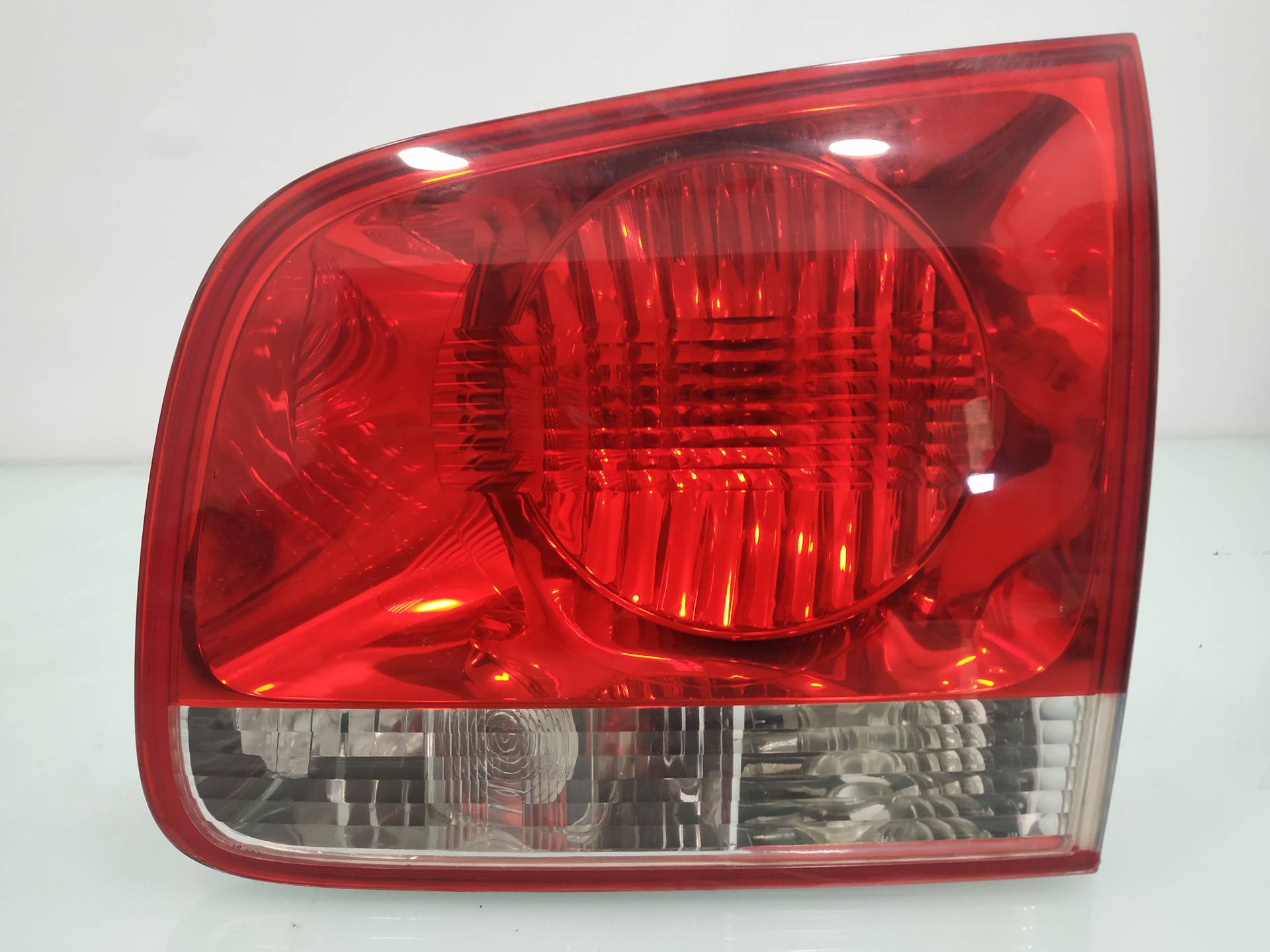 VOLKSWAGEN Touareg 1 generation (2002-2010) Rear Right Taillight Lamp 7L6945094H 19018061