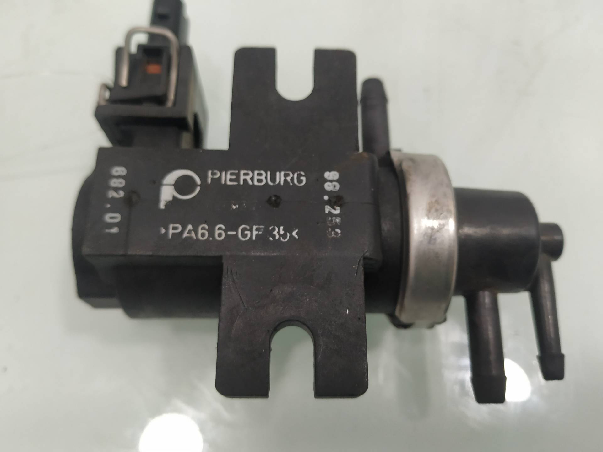 VOLKSWAGEN Bora 1 generation (1998-2005) Solenoid Valve 1H0906627 19191955