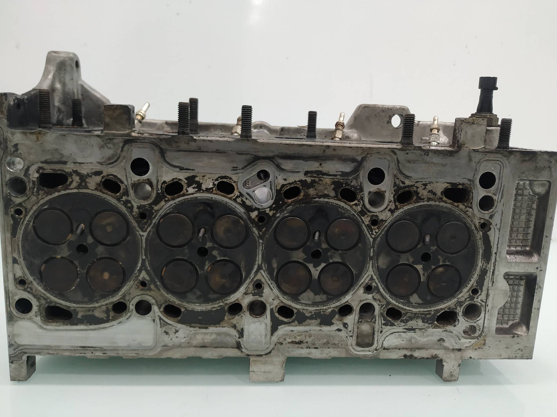 OPEL Combo C (2001-2011) Engine Cylinder Head 55188595 19085296