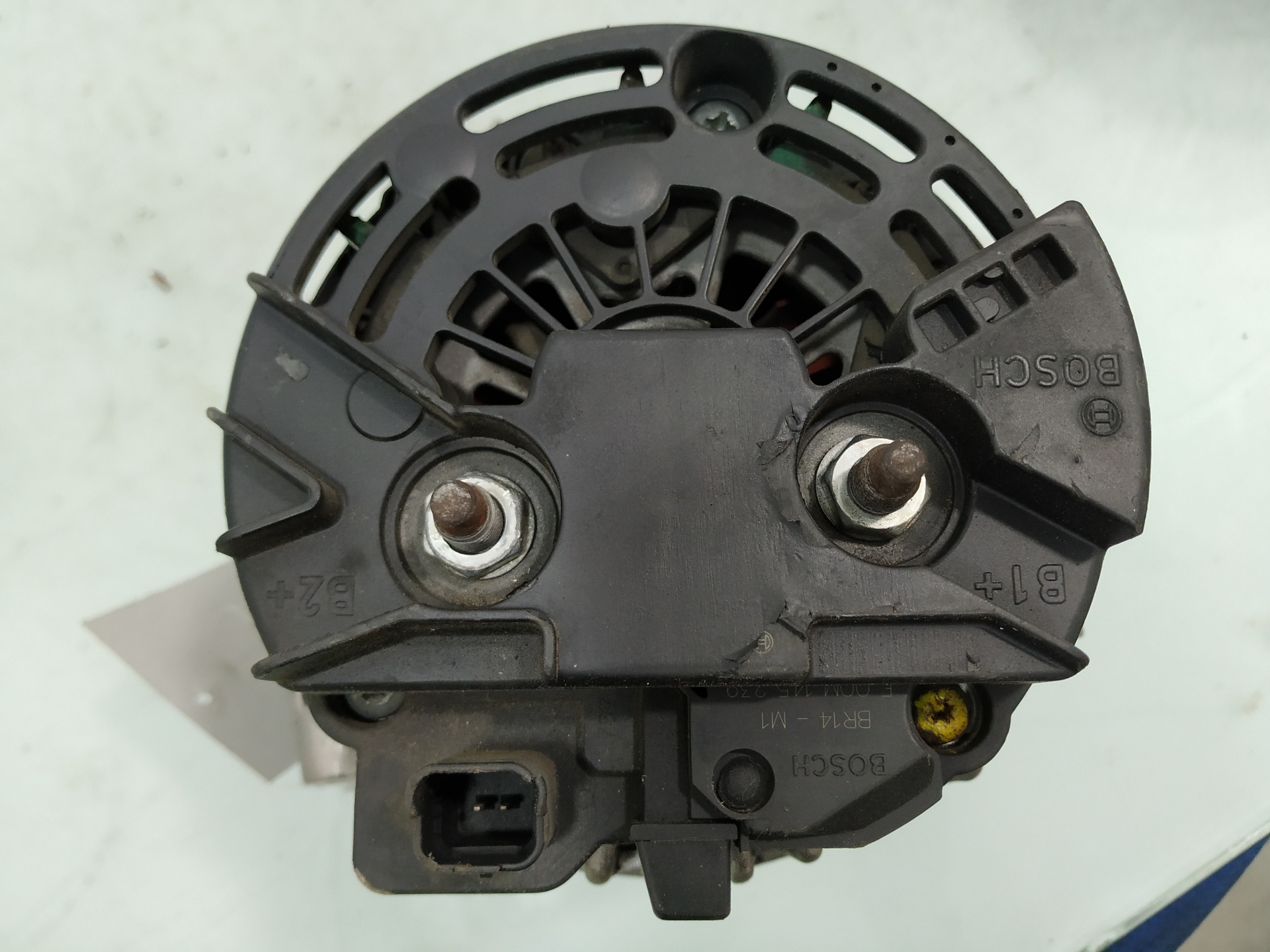 RENAULT Megane 1 generation (1995-2003) Alternator 0124325031 18844695