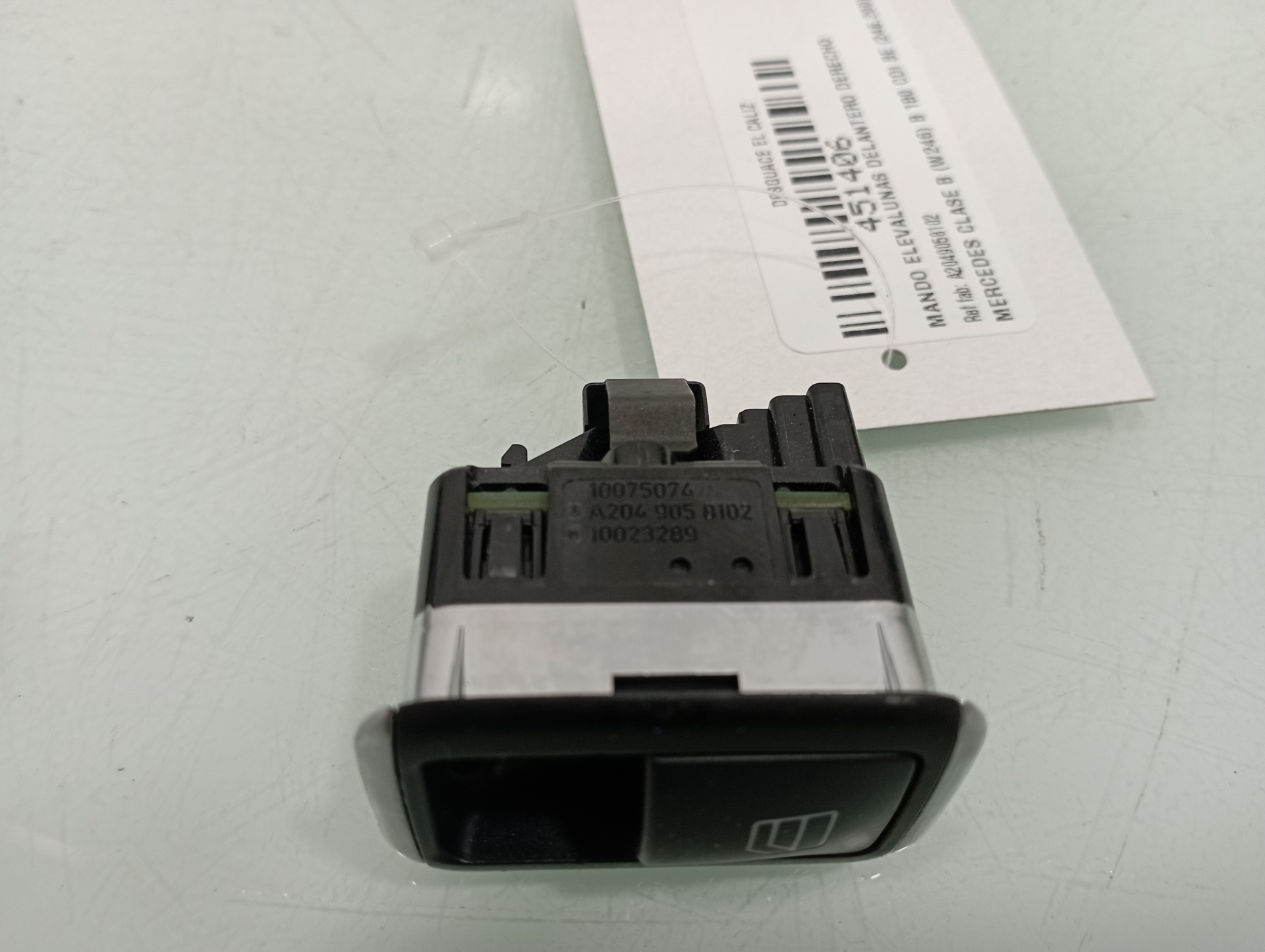 MERCEDES-BENZ B-Class W246 (2011-2020) Front Right Door Window Switch A2049058102 19542230