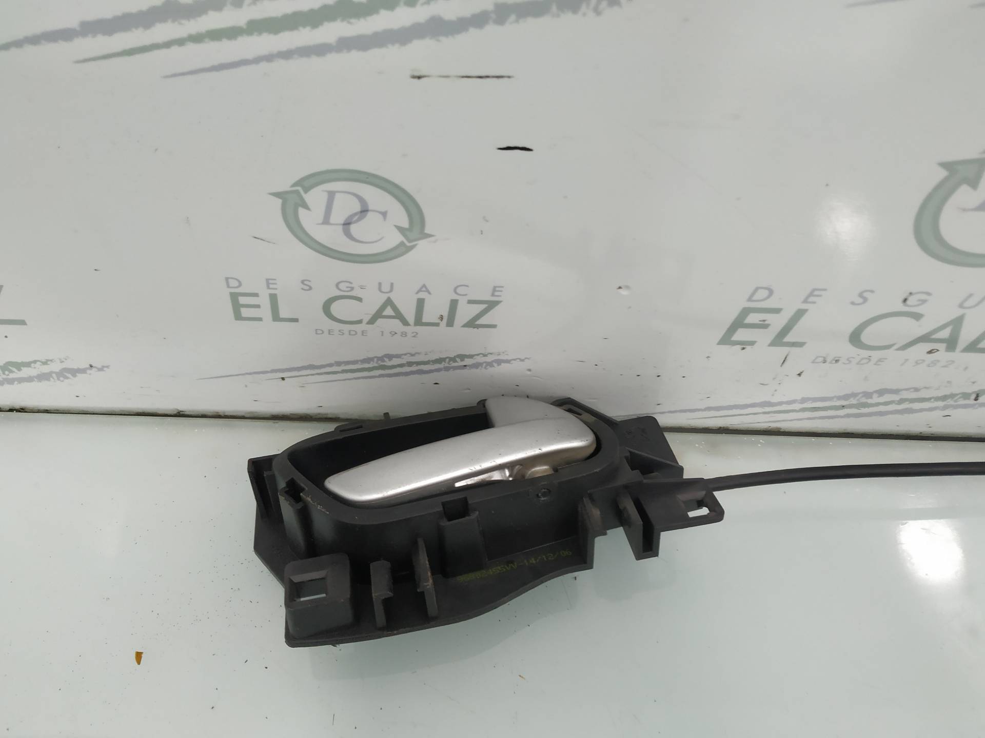 PEUGEOT 207 1 generation (2006-2009) Front Right Door Lock 9136W6 18950912