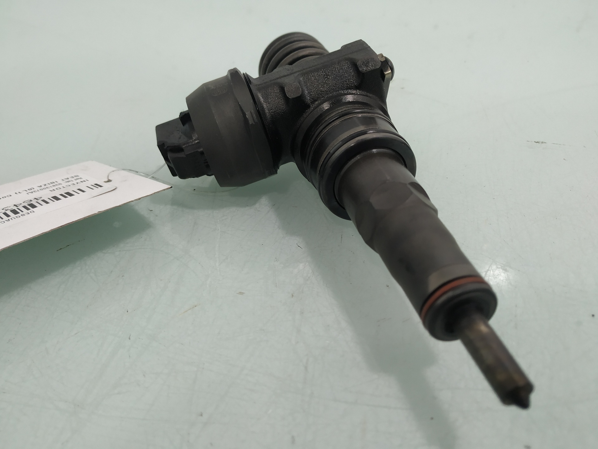 SEAT Cordoba 2 generation (1999-2009) Fuel Injector 038130073AJ 22852792