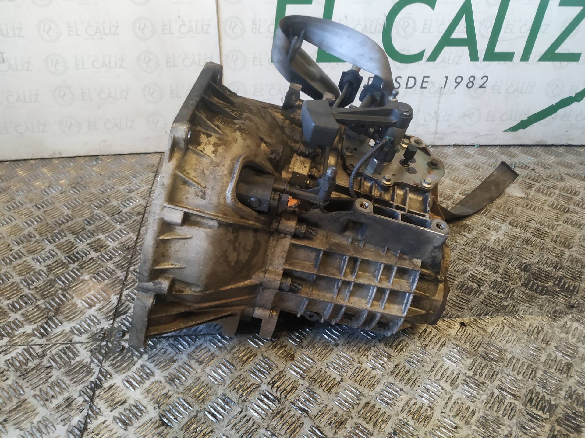 FORD Focus 2 generation (2004-2011) Gearbox 6m5r7002za 19005585