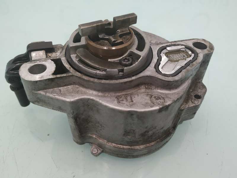 PEUGEOT 307 1 generation (2001-2008) Vacuum Pump D1562C1 24872592