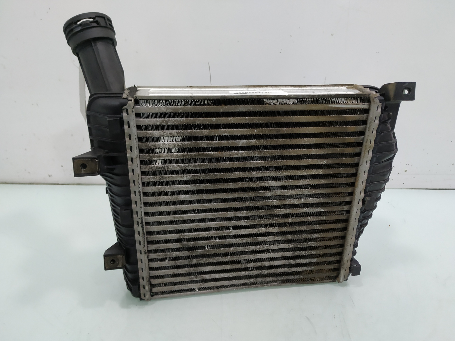 VOLKSWAGEN Touareg 1 generation (2002-2010) Intercooler Kylare 7L6145804 24919119