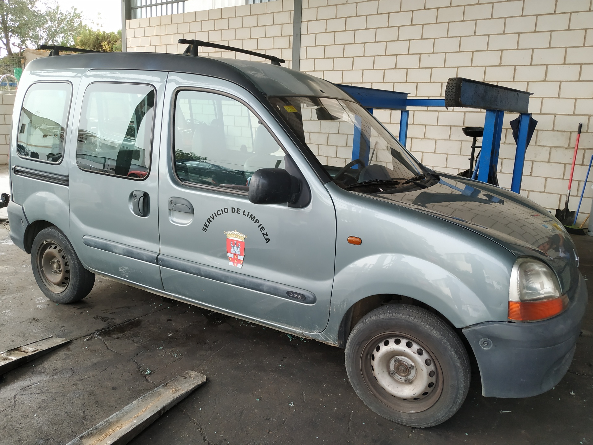 RENAULT Kangoo 1 generation (1998-2009) Заключване на предна дясна врата 7701044464 19190324