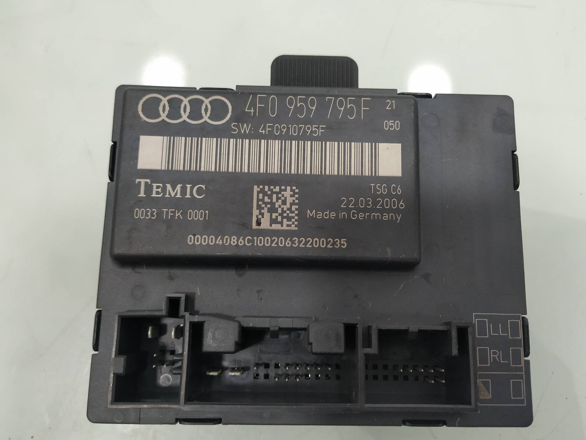 DODGE A6 C6/4F (2004-2011) Alte unități de control 4F0959795F 19025849