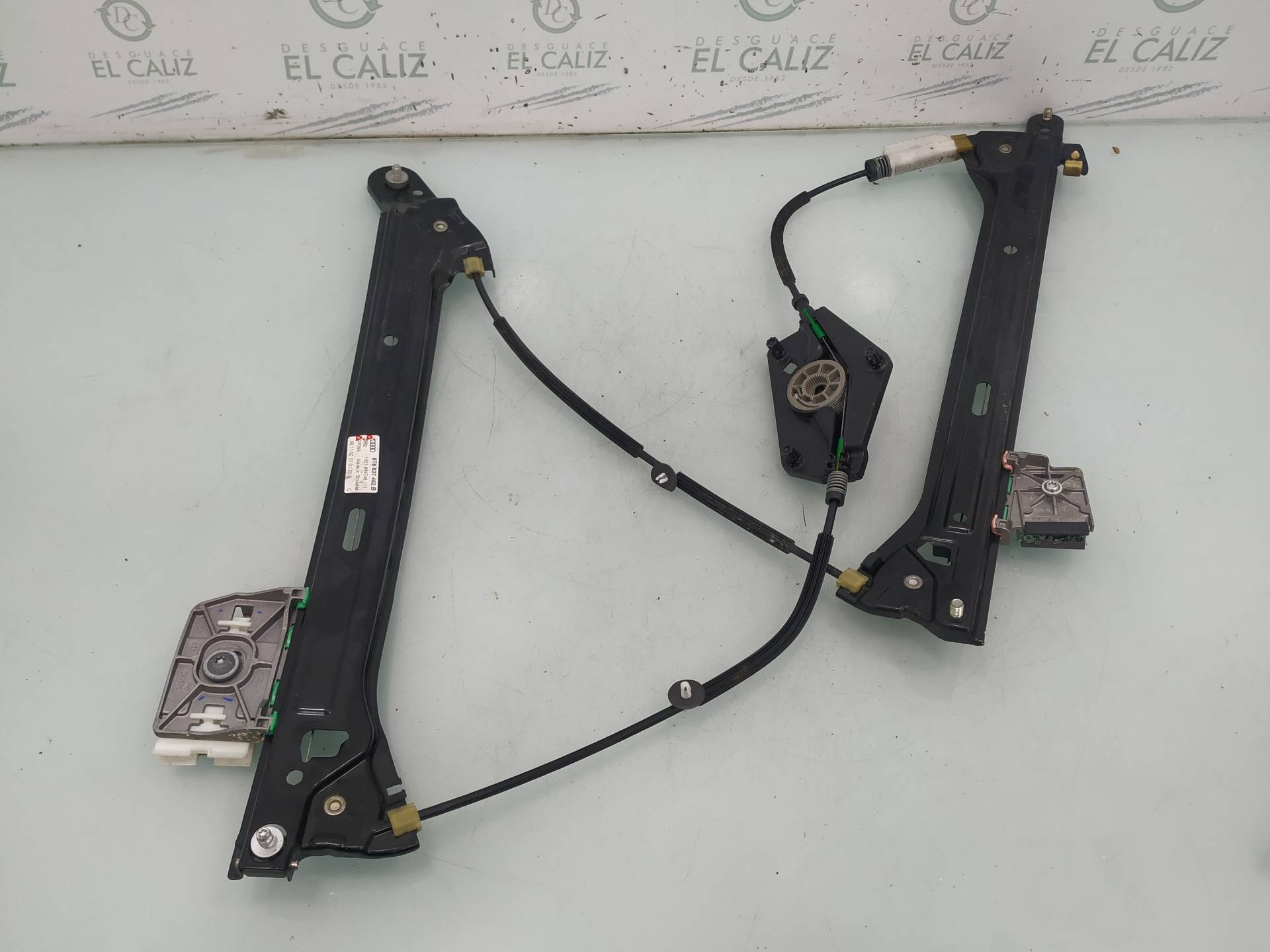 AUDI A5 Sportback Front Right Door Window Regulator 8T8837462B 18974330