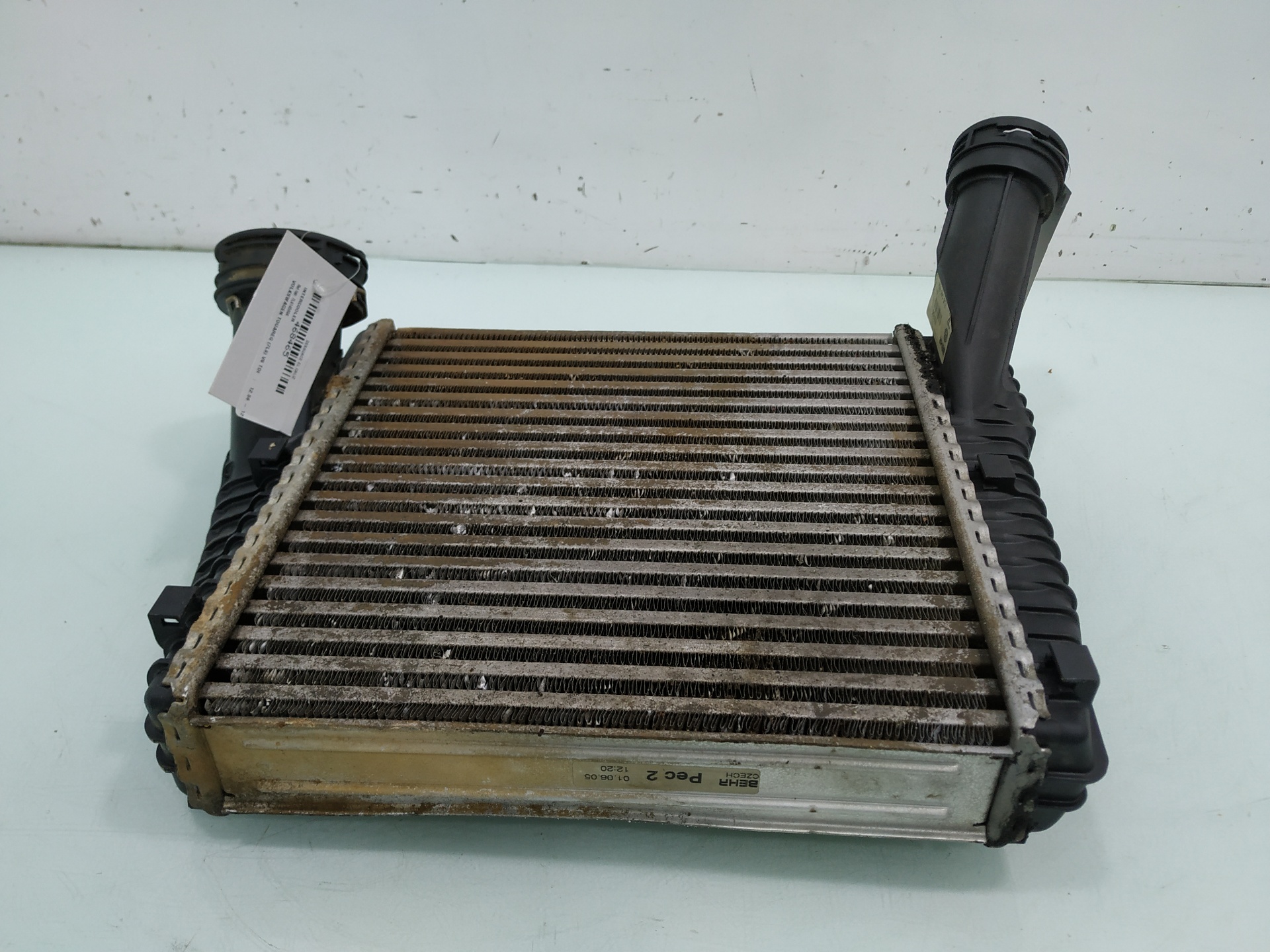 VOLKSWAGEN Touareg 1 generation (2002-2010) Intercooler Kylare 7L6145804 24919119