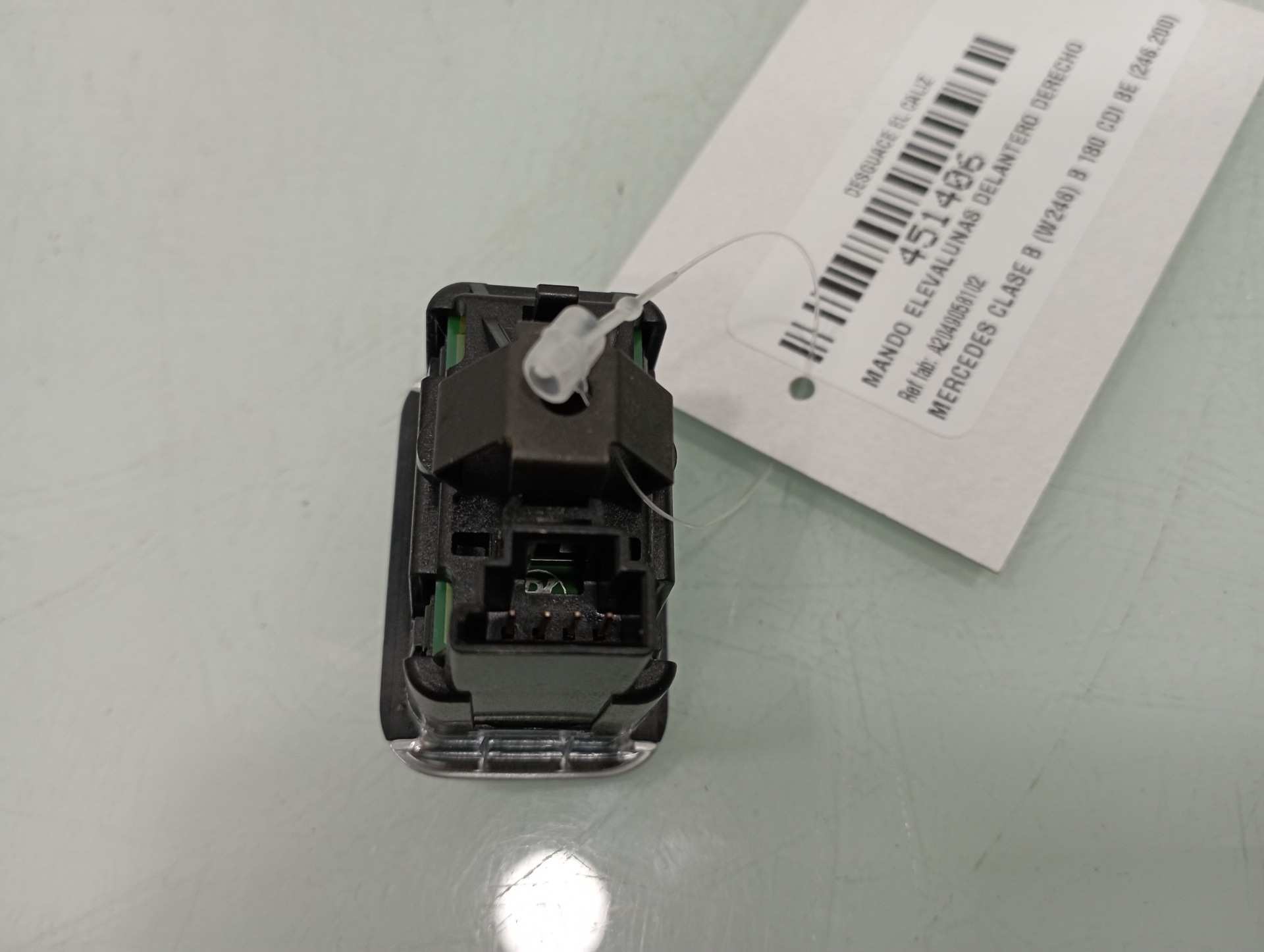 MERCEDES-BENZ B-Class W246 (2011-2020) Front Right Door Window Switch A2049058102 19542230