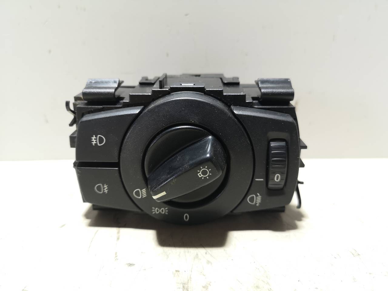 BMW 1 Series E81/E82/E87/E88 (2004-2013) Headlight Switch Control Unit 6932794 25037773