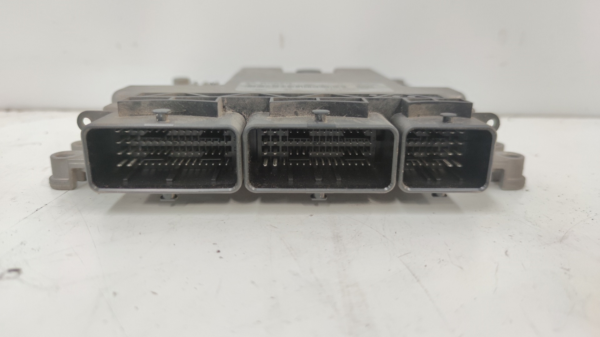 Centralita motor uce K9K 628 0281032811 de Renault Clio iv 2015-0 - pieza usada