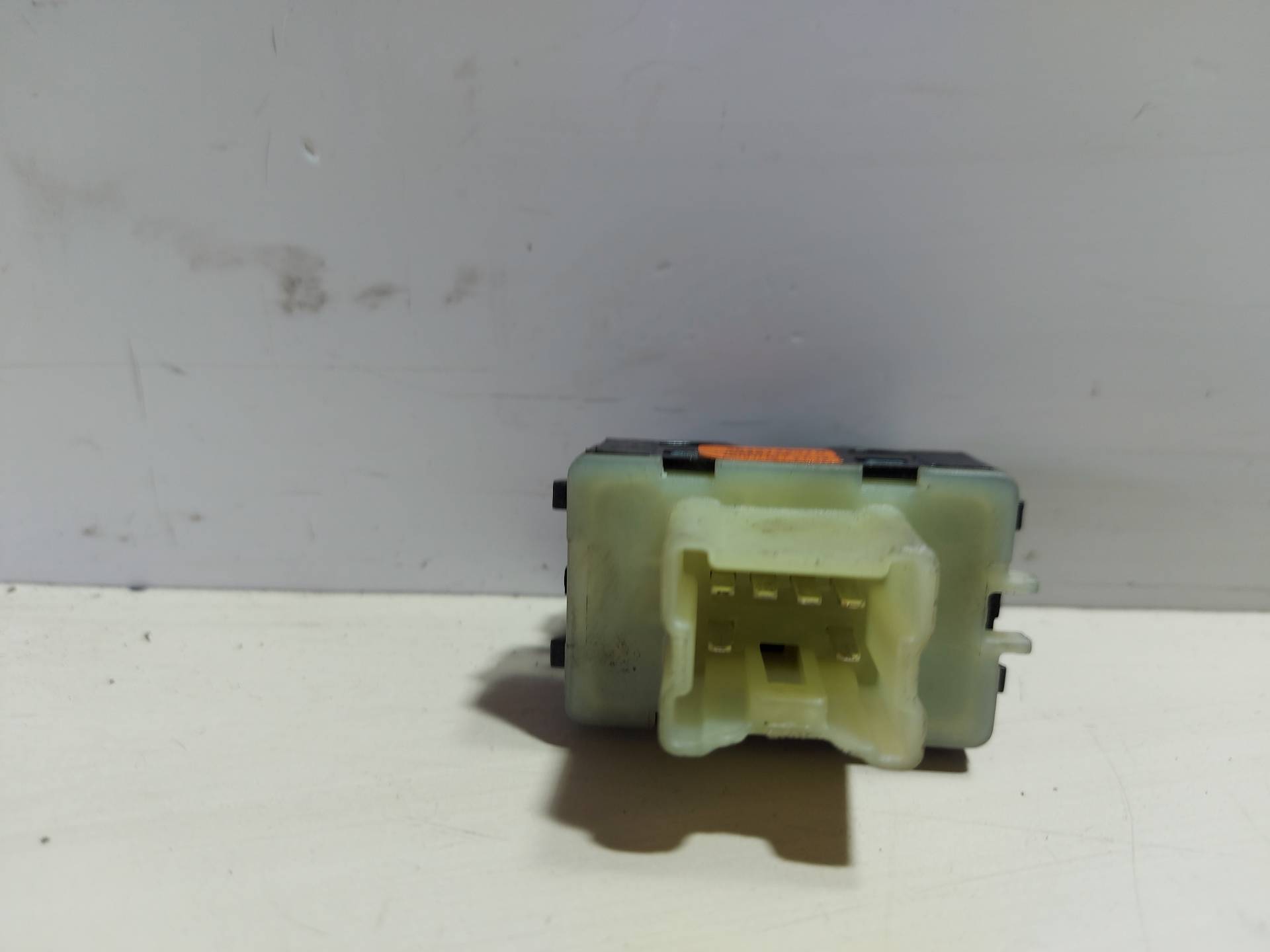 DACIA Dokker 1 generation (2012-2024) Front Right Door Window Switch 254214937R 25578141