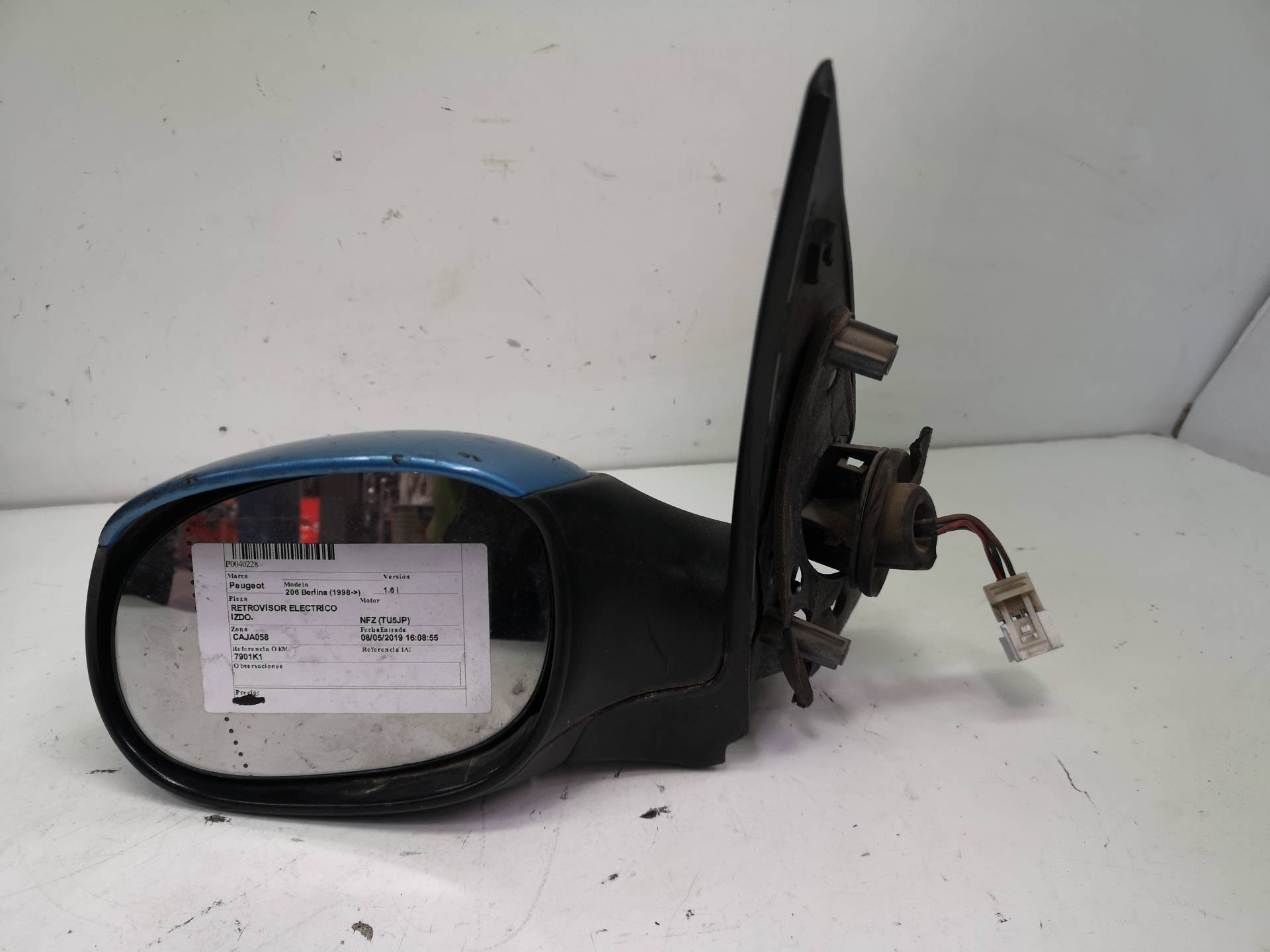 PEUGEOT 307 1 generation (2001-2008) Left Side Wing Mirror 7901K1 19966330