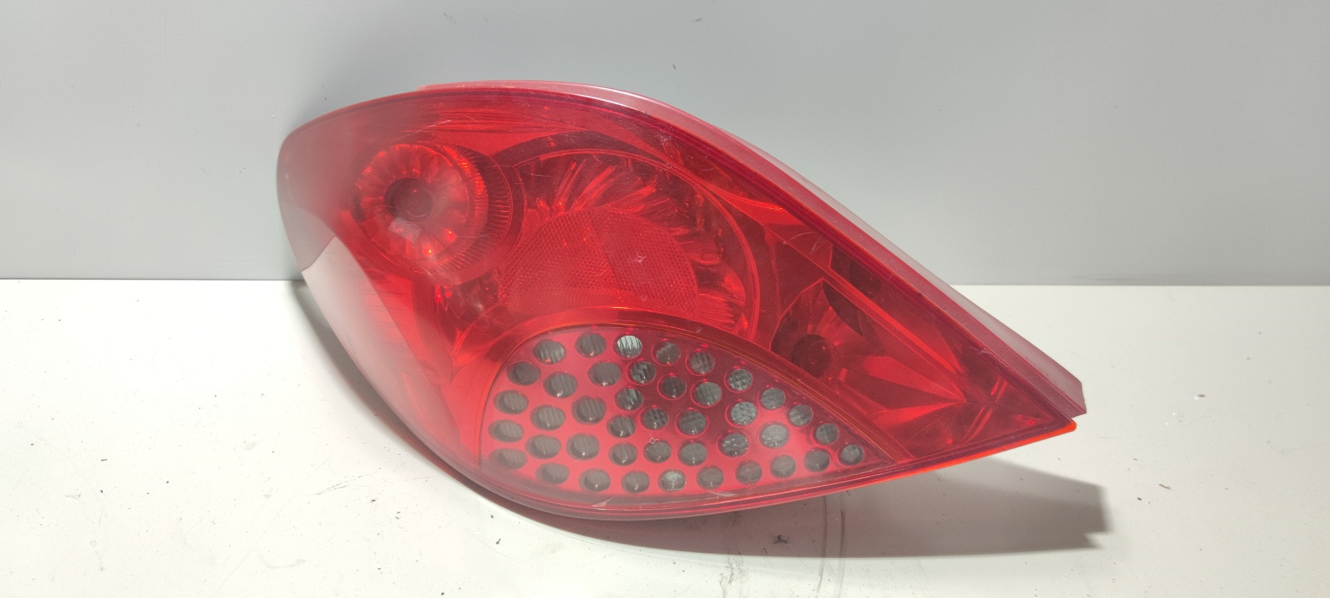 PEUGEOT 207 1 generation (2006-2009) Rear Left Taillight 20059565