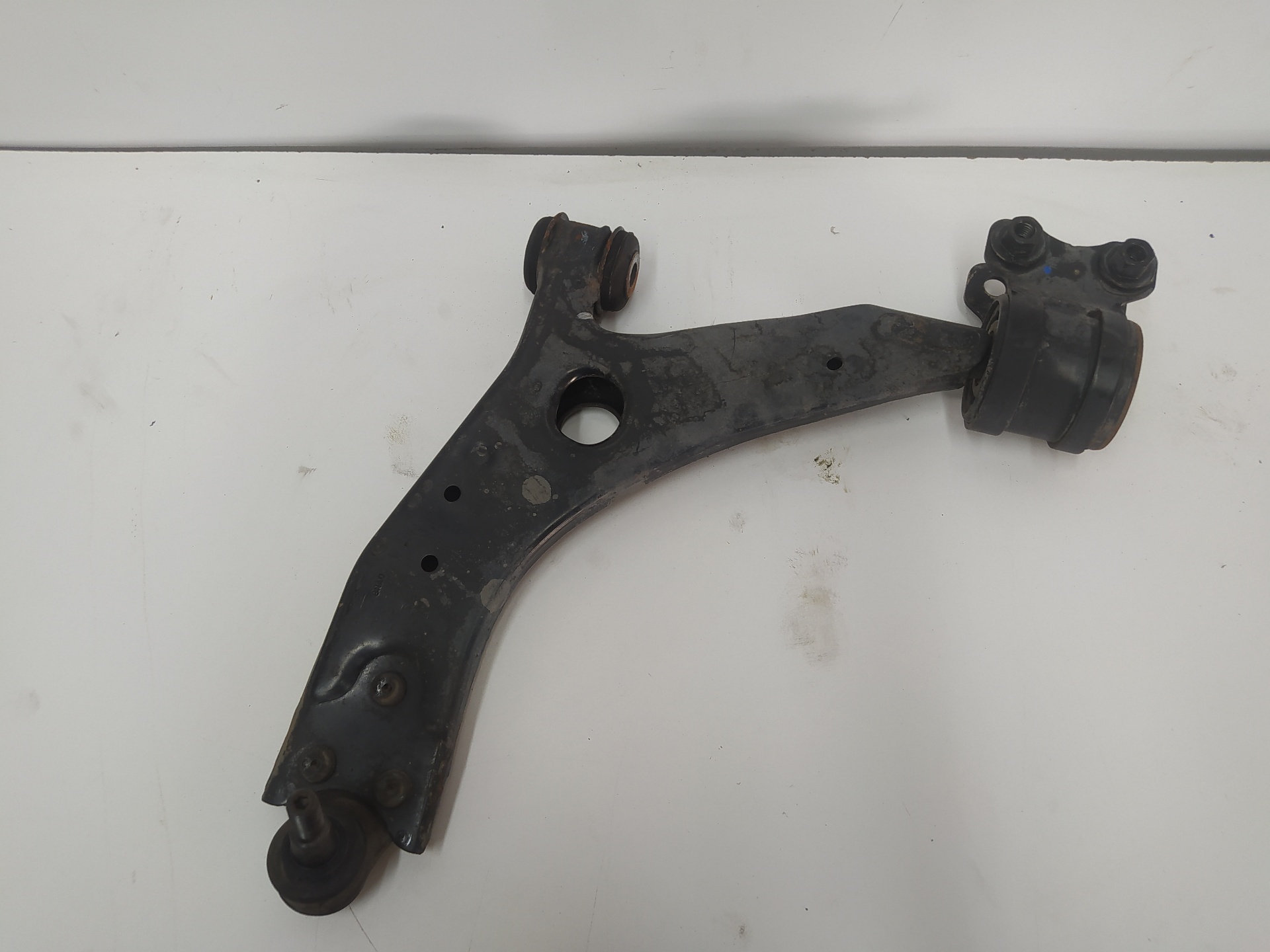 FORD C-Max 1 generation (2003-2010) Fremre venstre arm 24943477